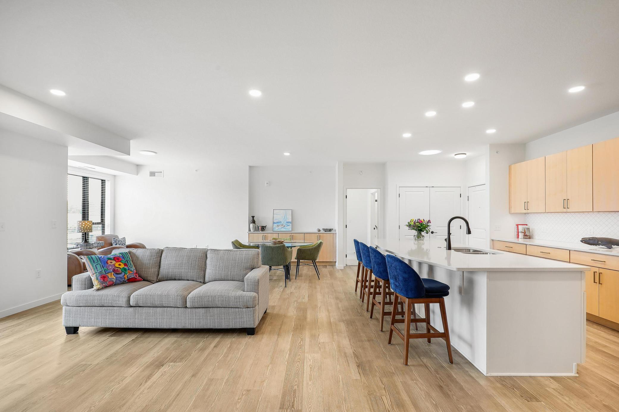 1948 W Wayzata Boulevard Unit: 308