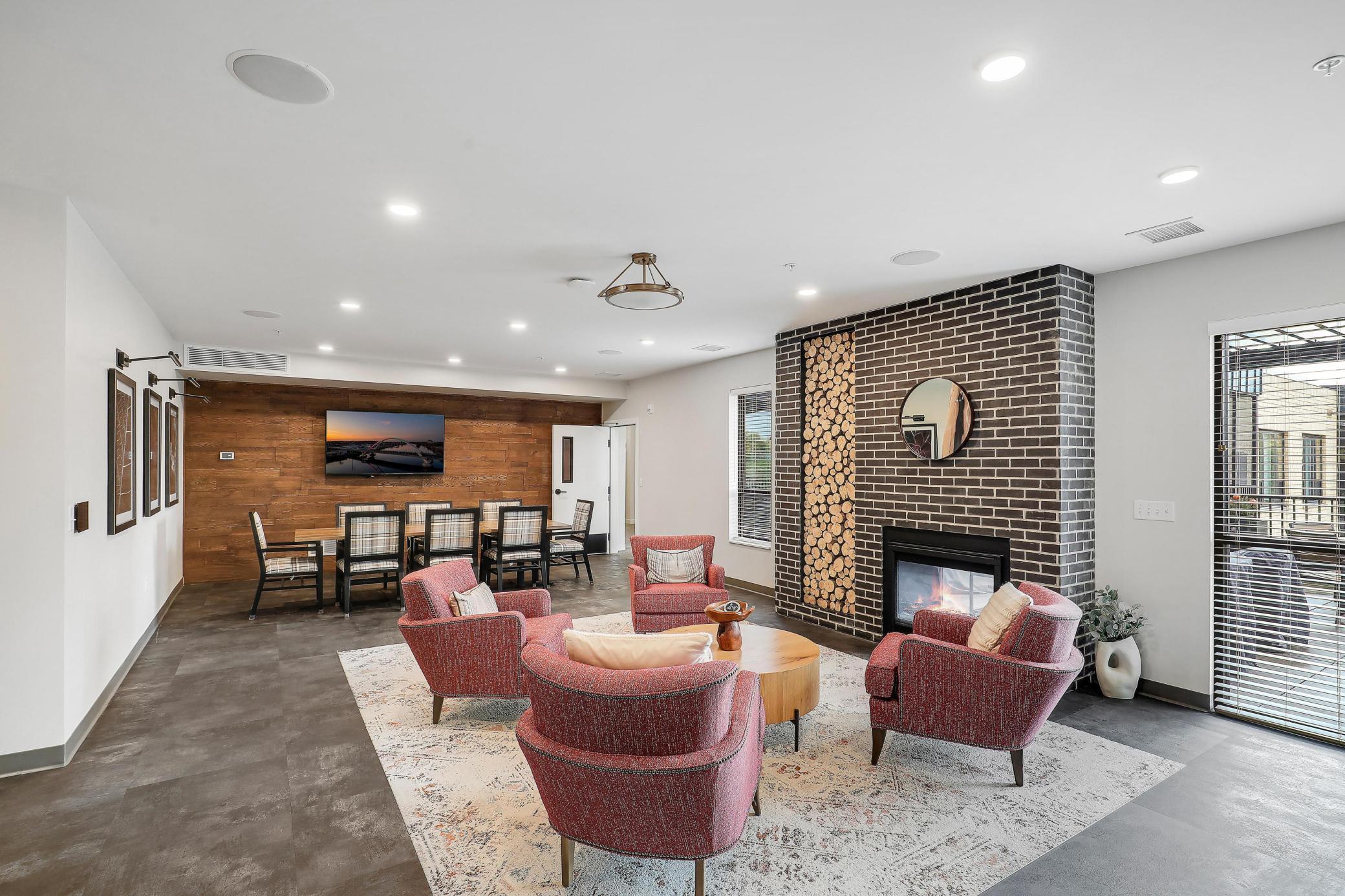 1948 W Wayzata Boulevard Unit: 308