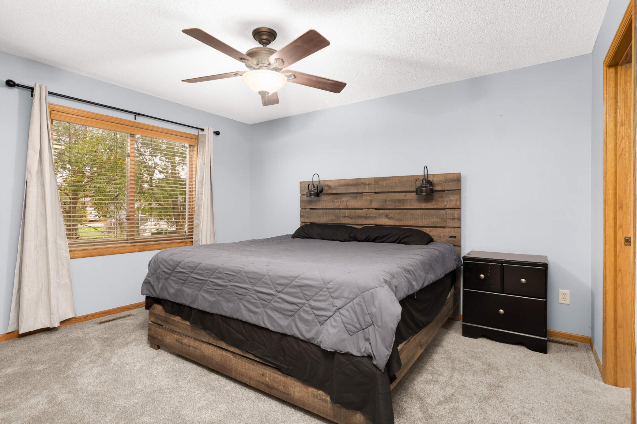 1733 148th Avenue NW