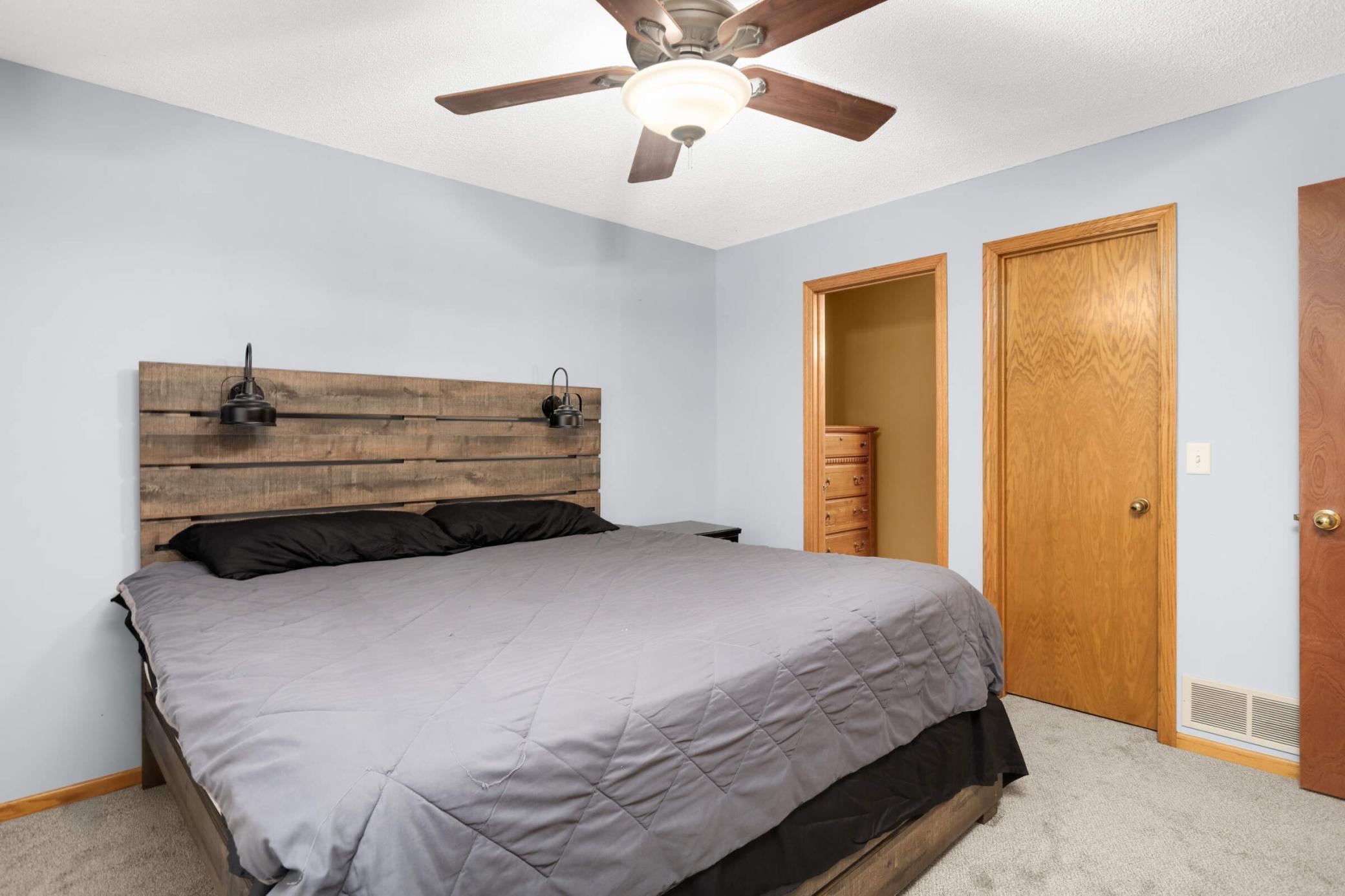 1733 148th Avenue NW