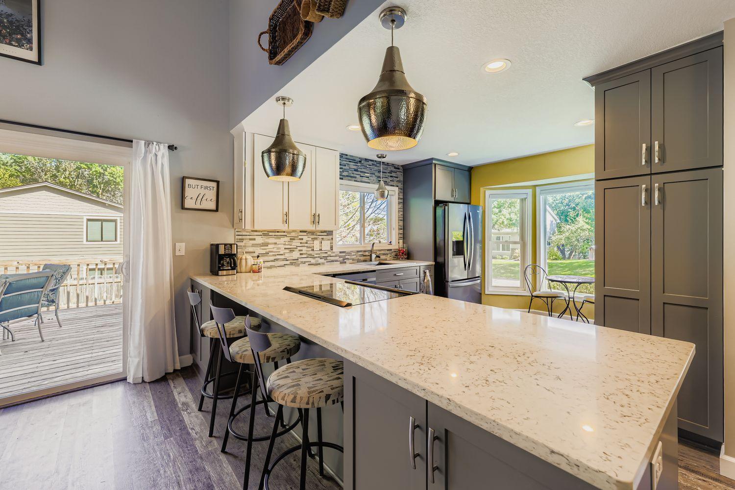 4755 Yorktown Lane N