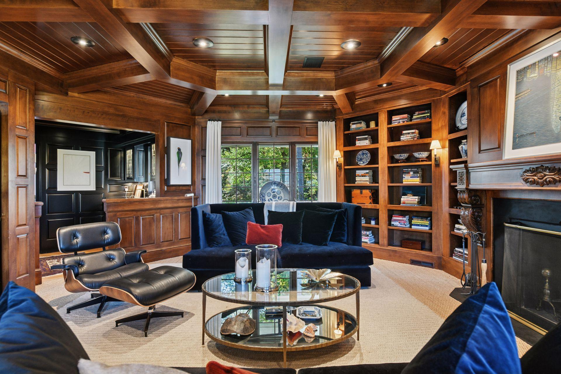 2505 Cedar Point Drive