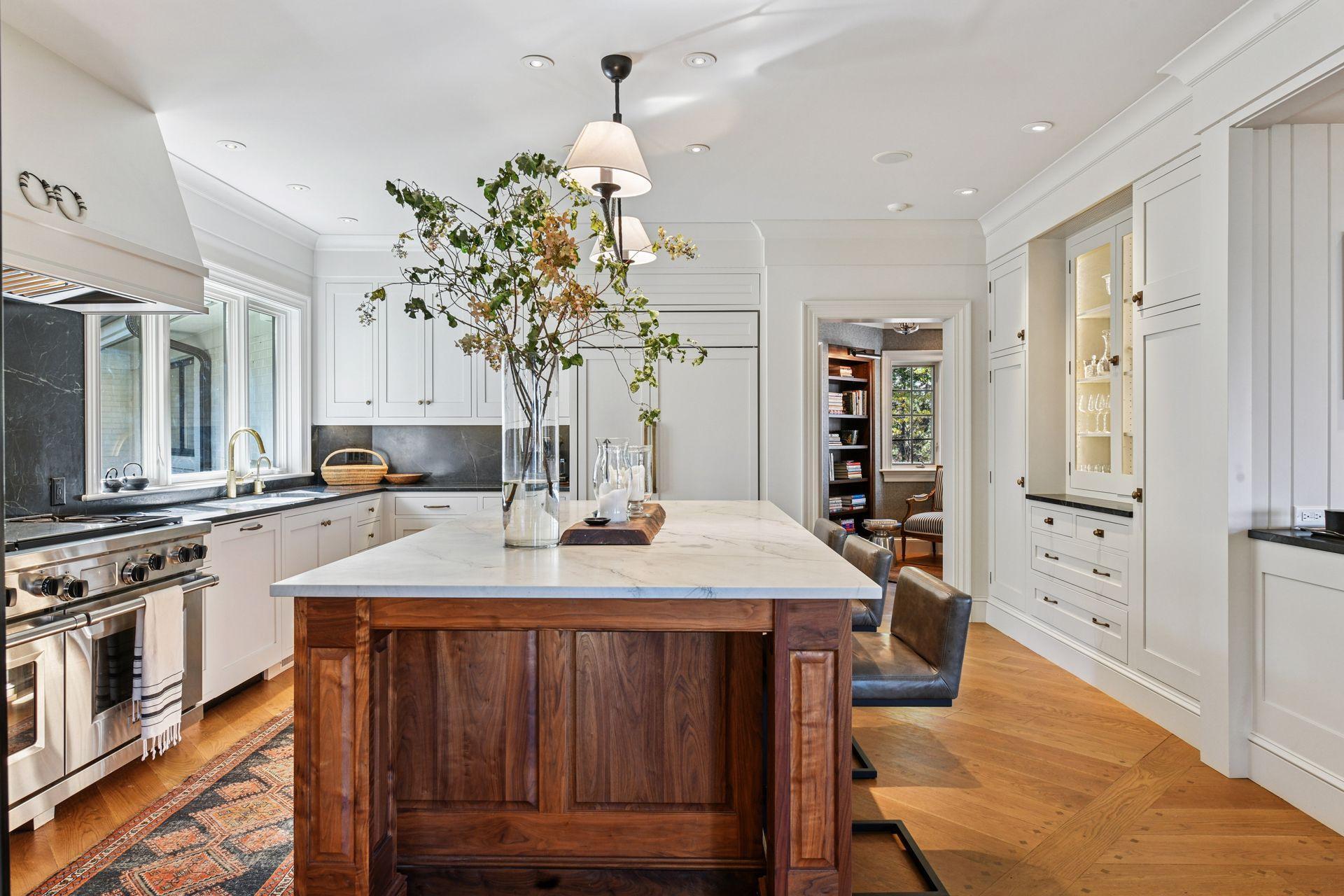 2505 Cedar Point Drive