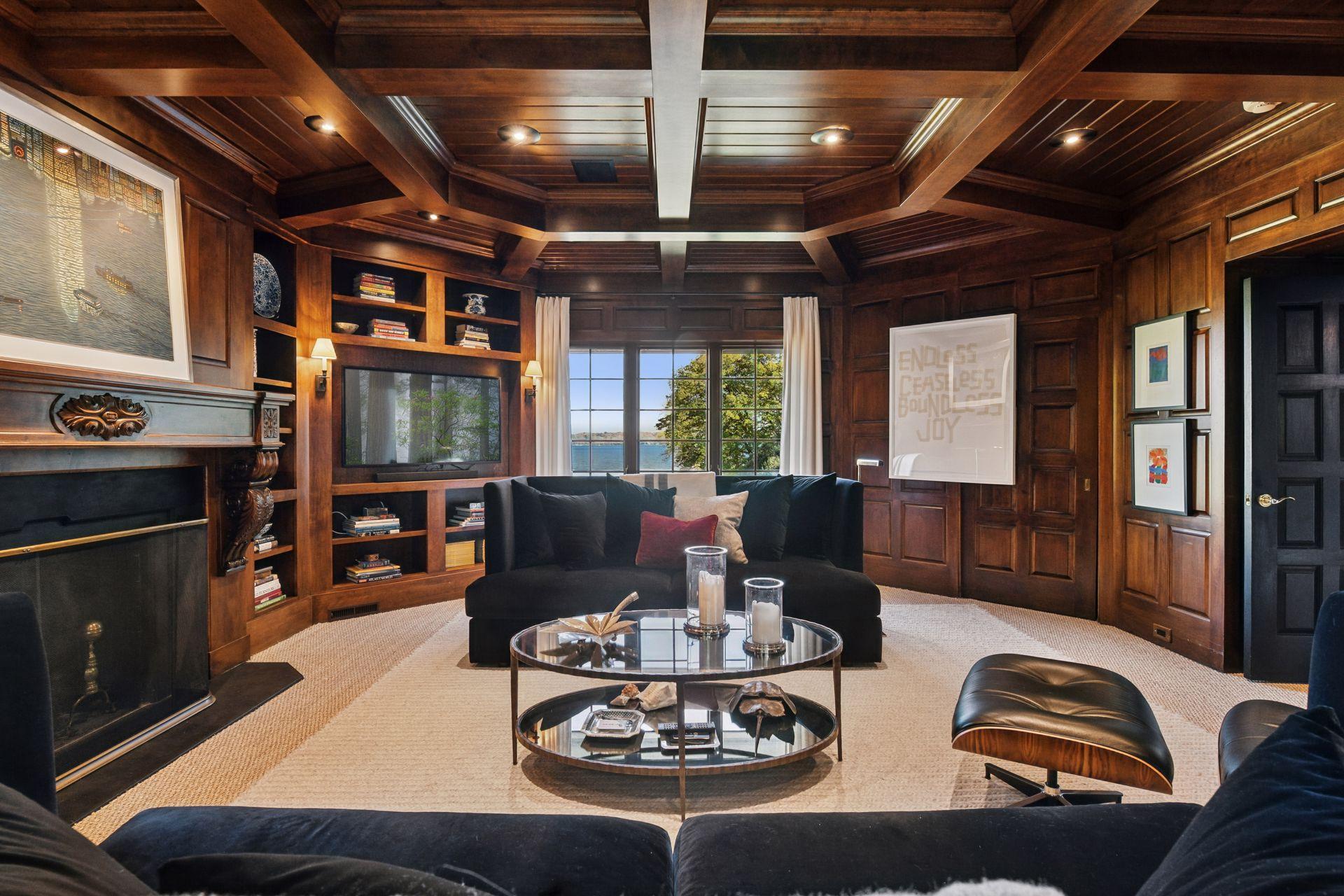 2505 Cedar Point Drive