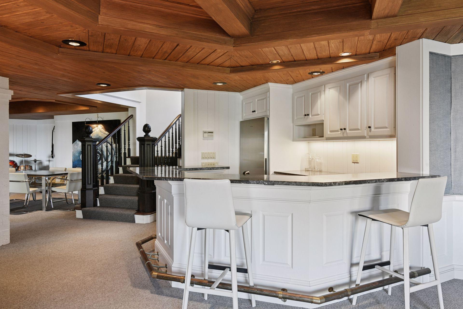 2505 Cedar Point Drive