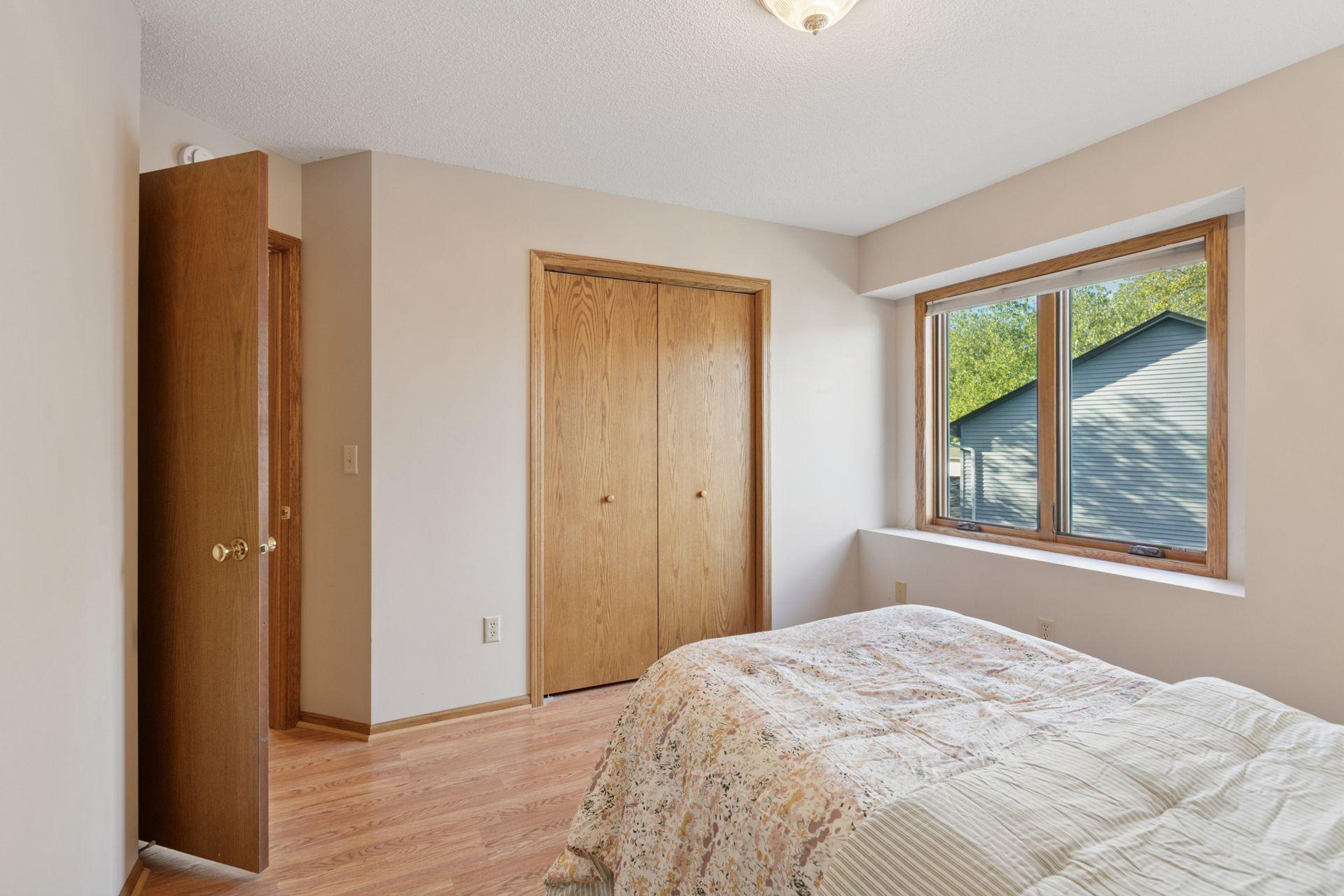 5333 89th Crescent Circle N