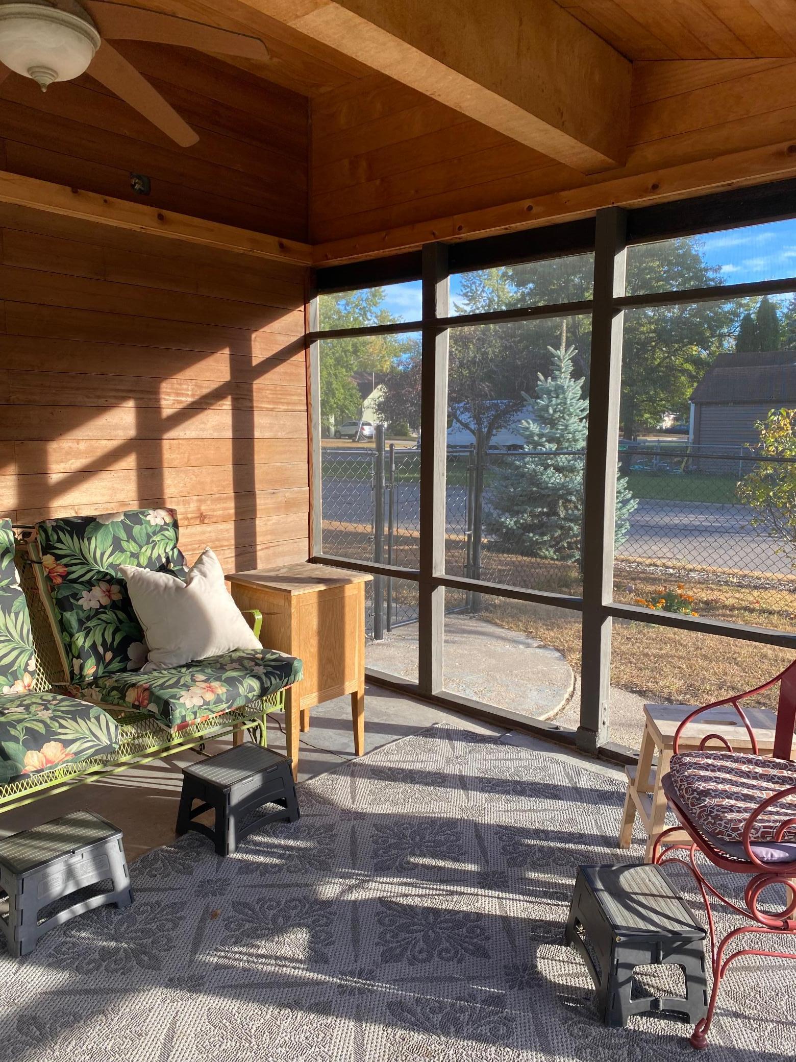 5601 Colfax Avenue N