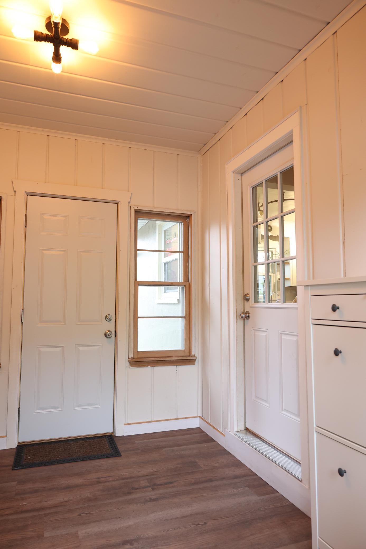 5601 Colfax Avenue N