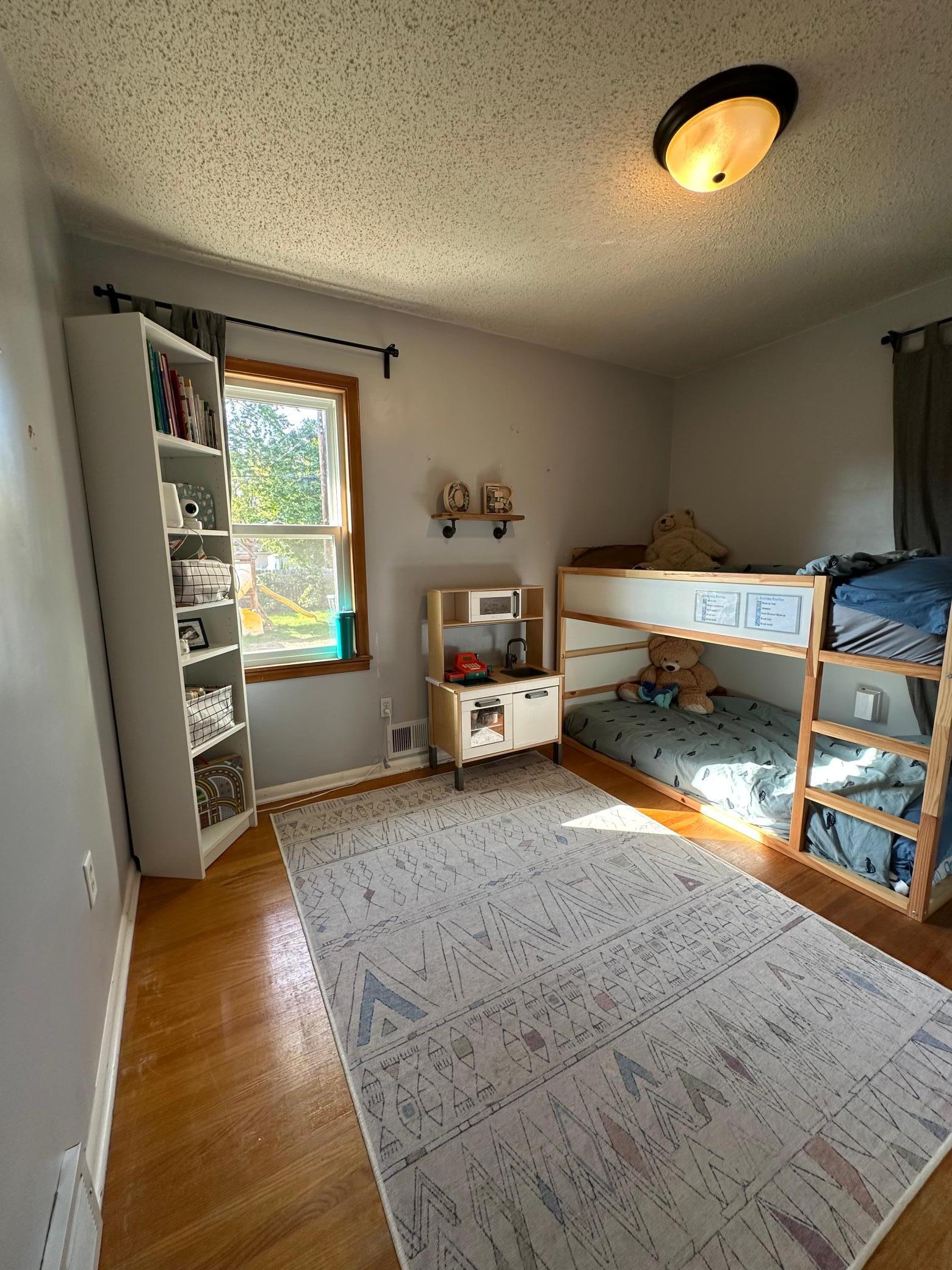 5601 Colfax Avenue N