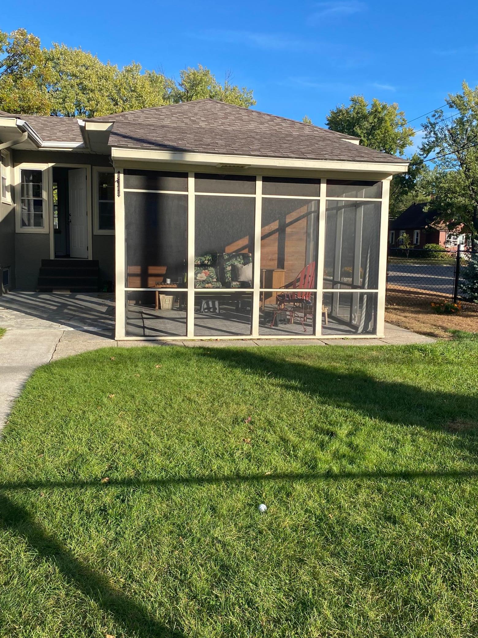 5601 Colfax Avenue N