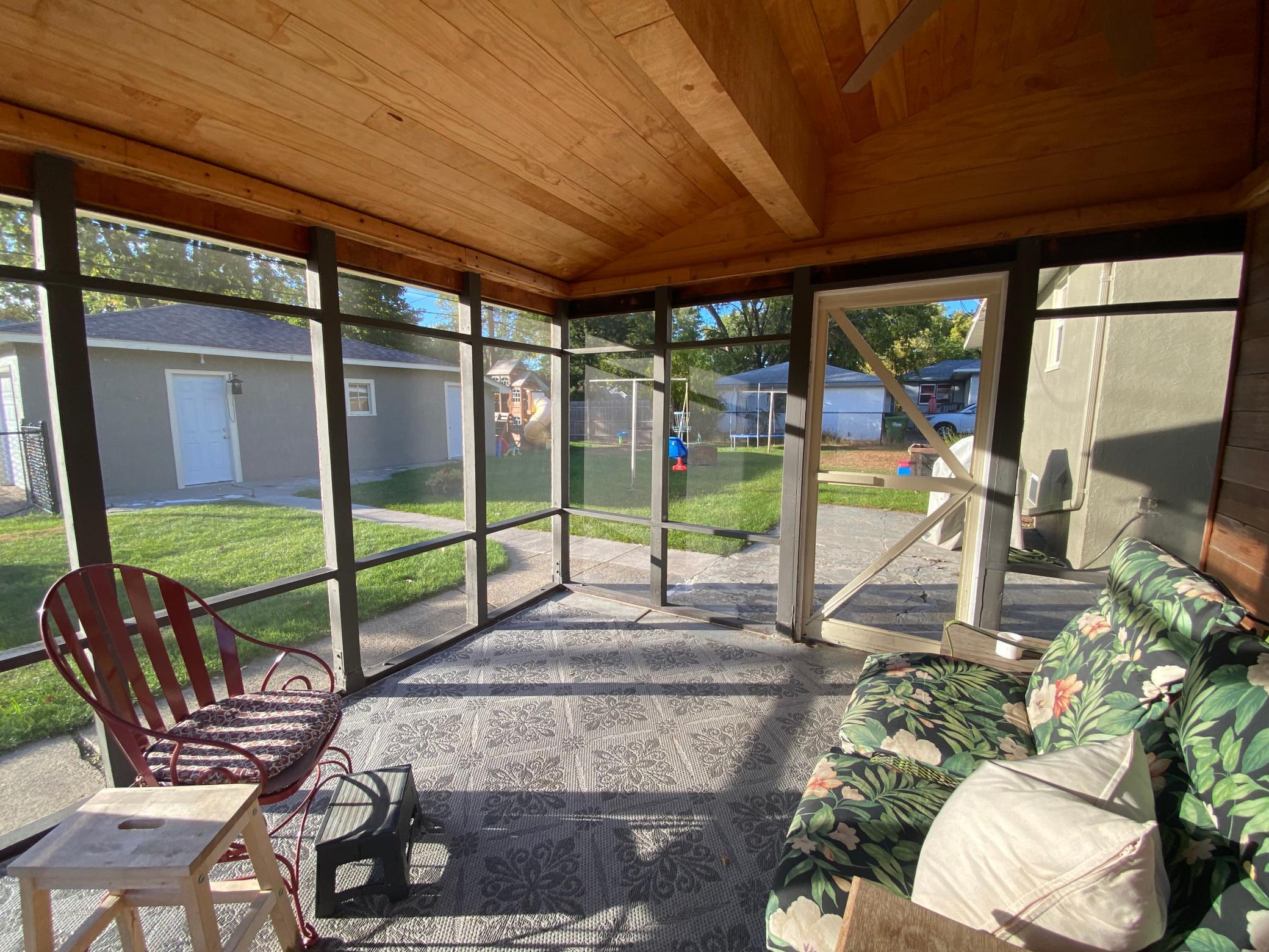 5601 Colfax Avenue N