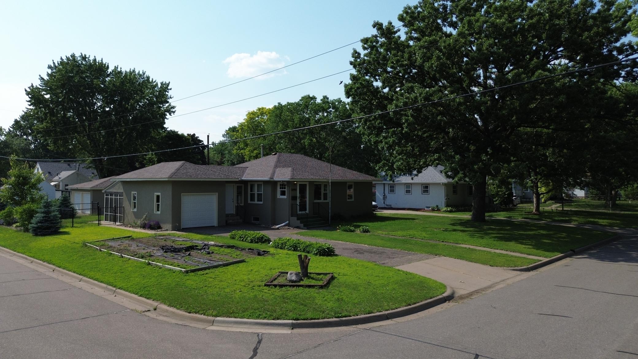 5601 Colfax Avenue N