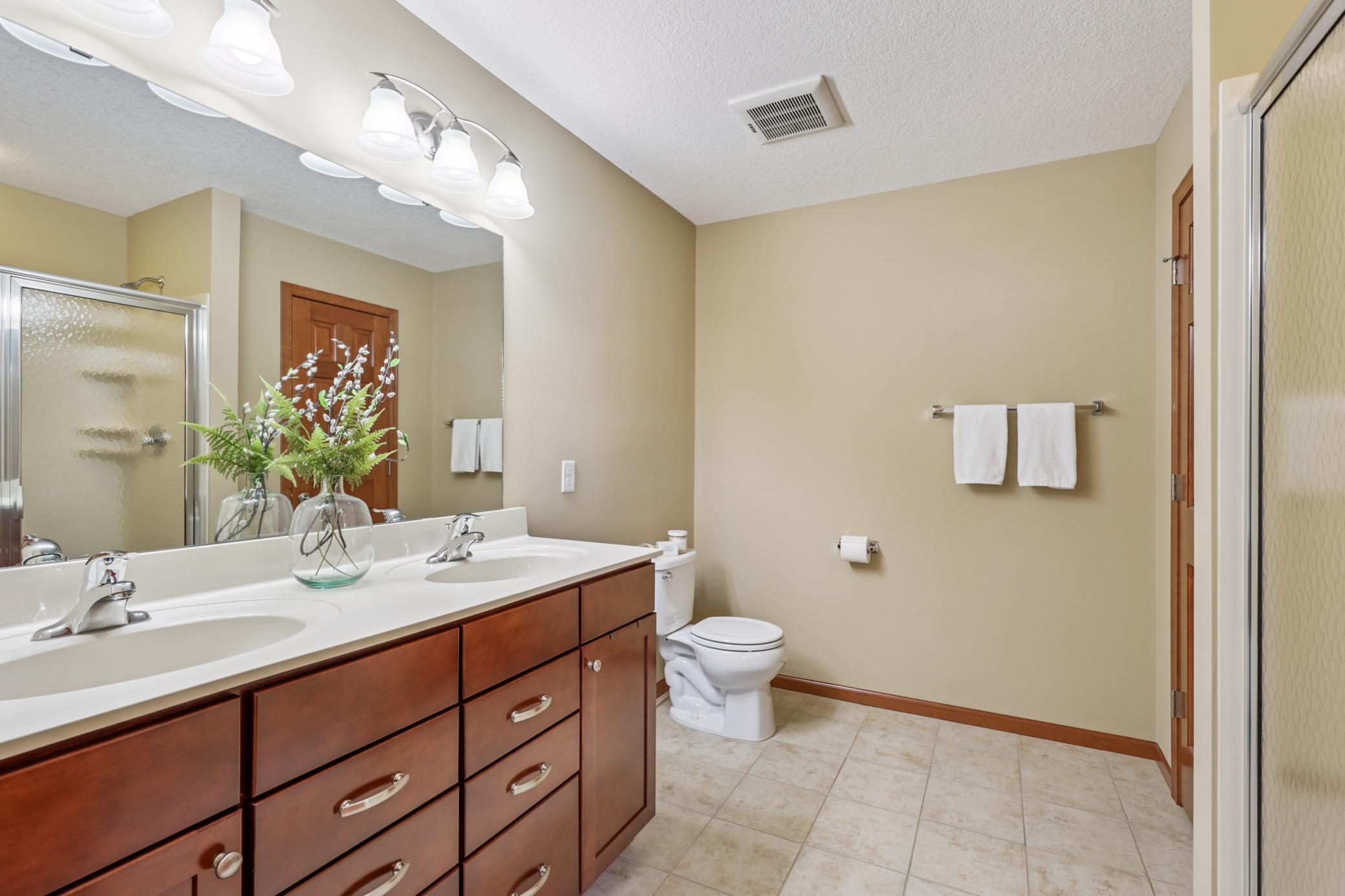 9534 Roosevelt Drive