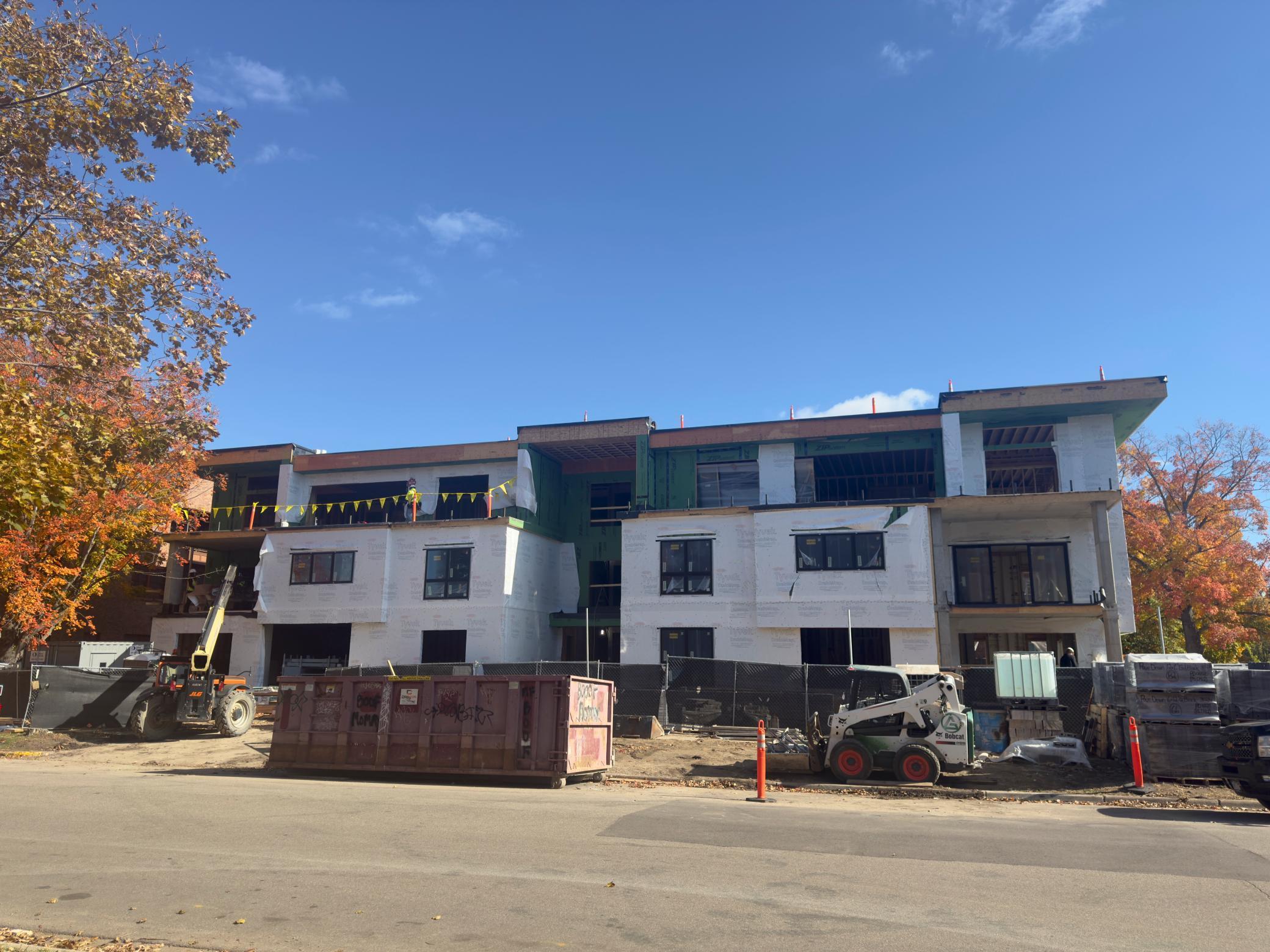 150 Broadway Avenue S