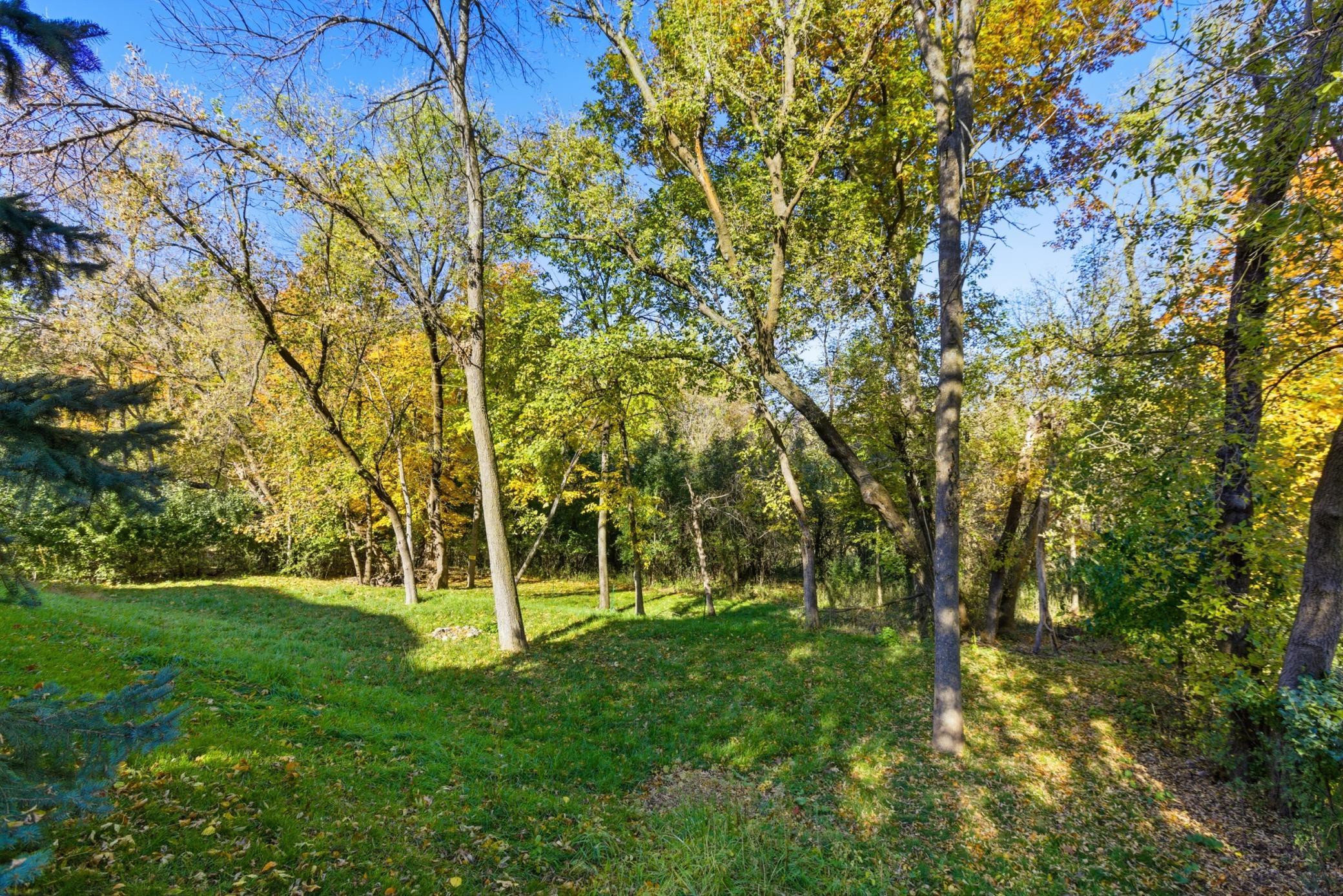 2284 Stone Creek Lane W