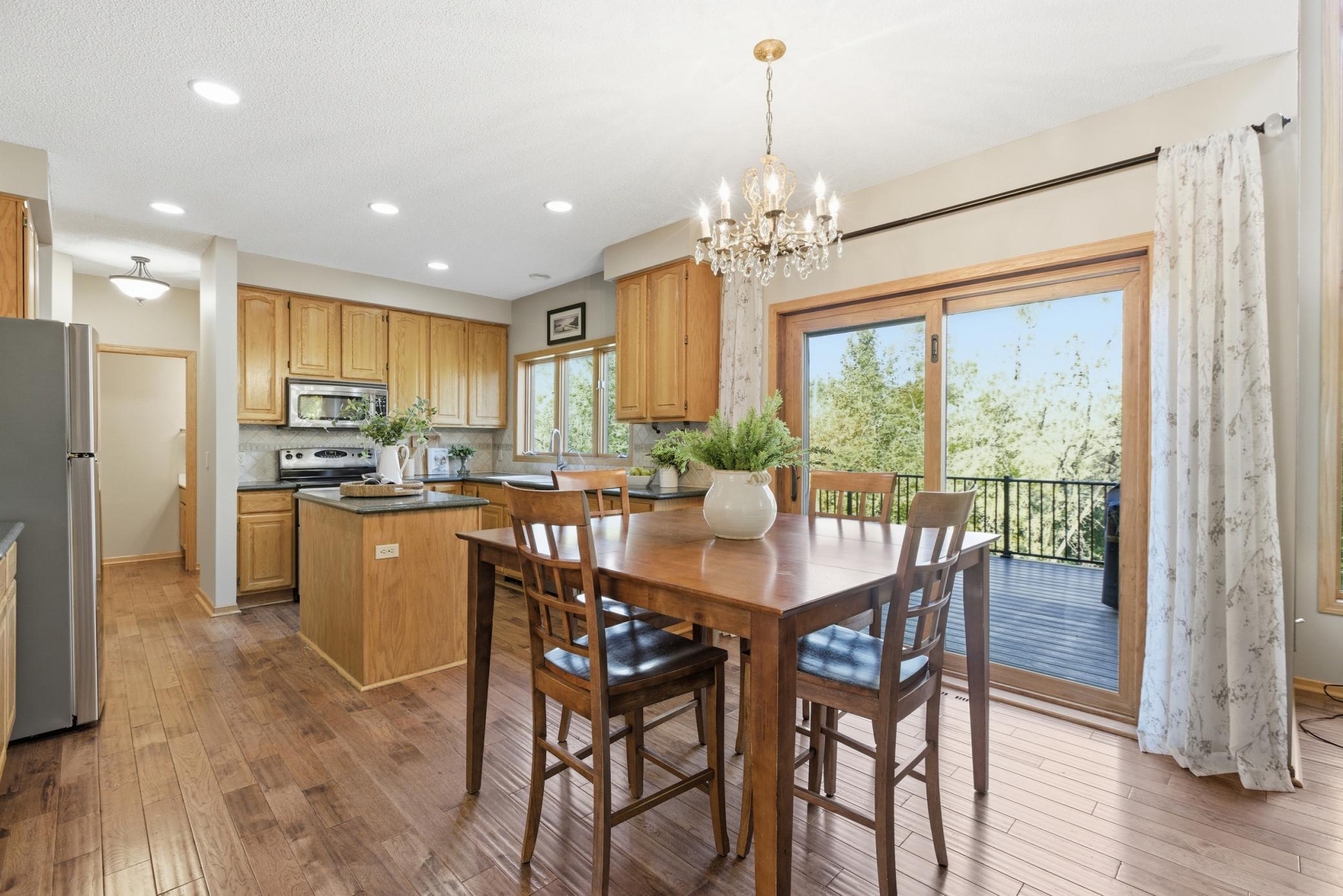 2284 Stone Creek Lane W