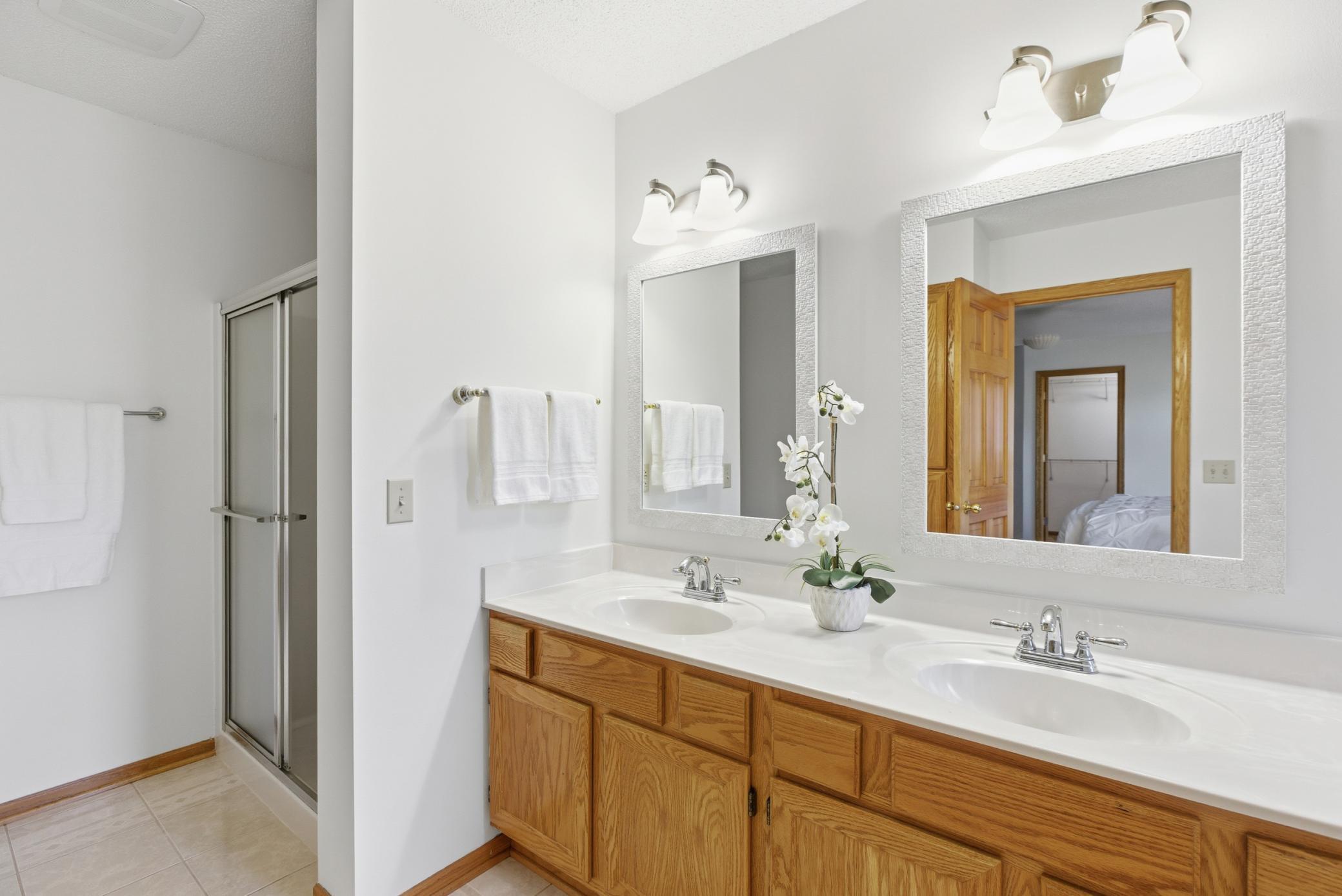 2284 Stone Creek Lane W