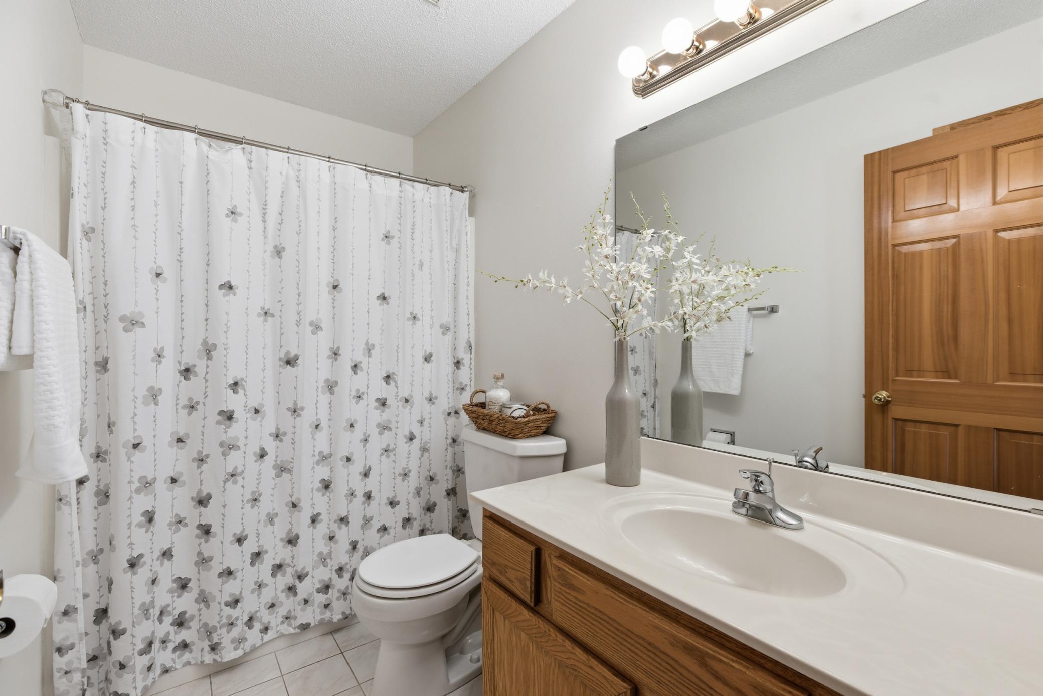 2284 Stone Creek Lane W