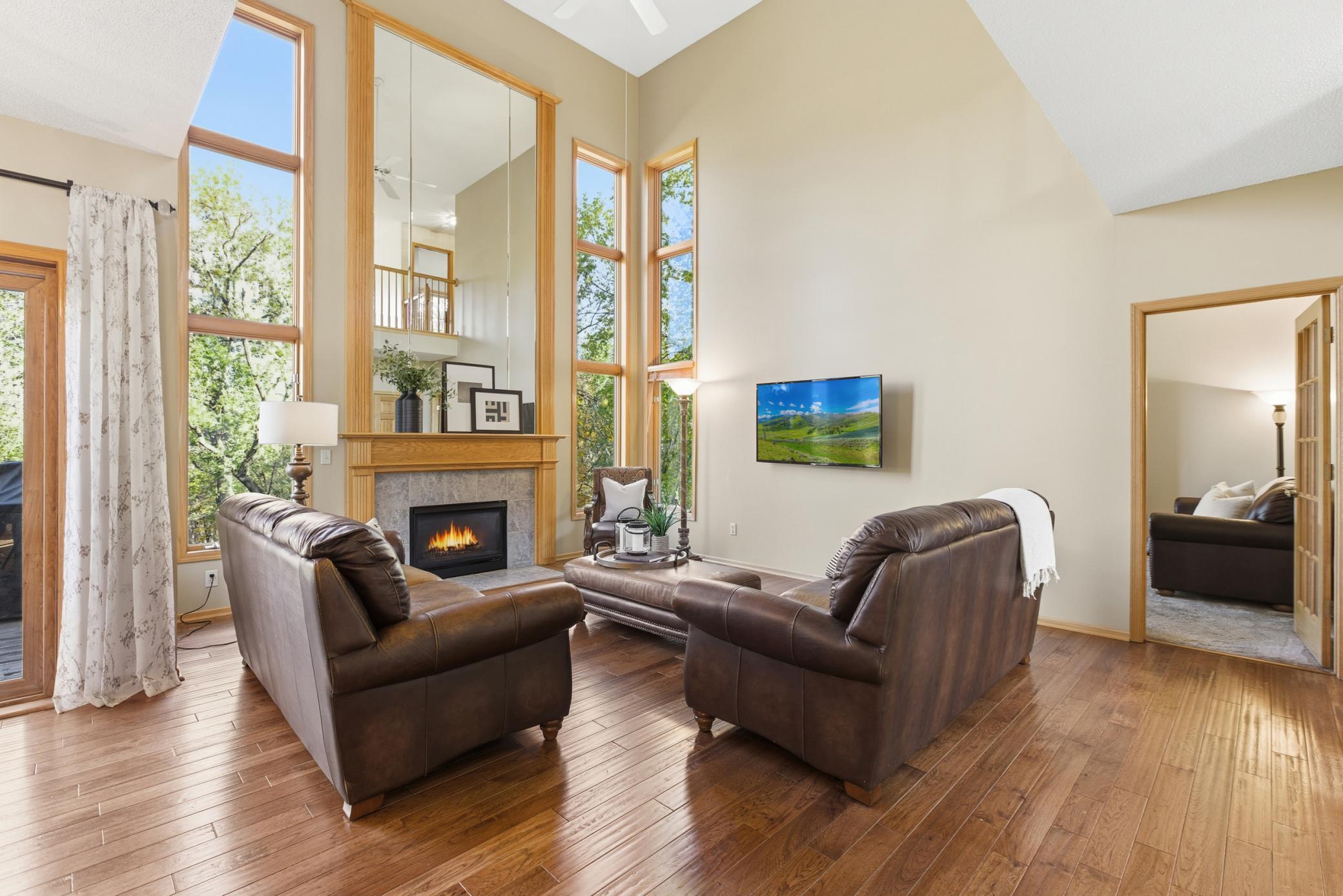 2284 Stone Creek Lane W