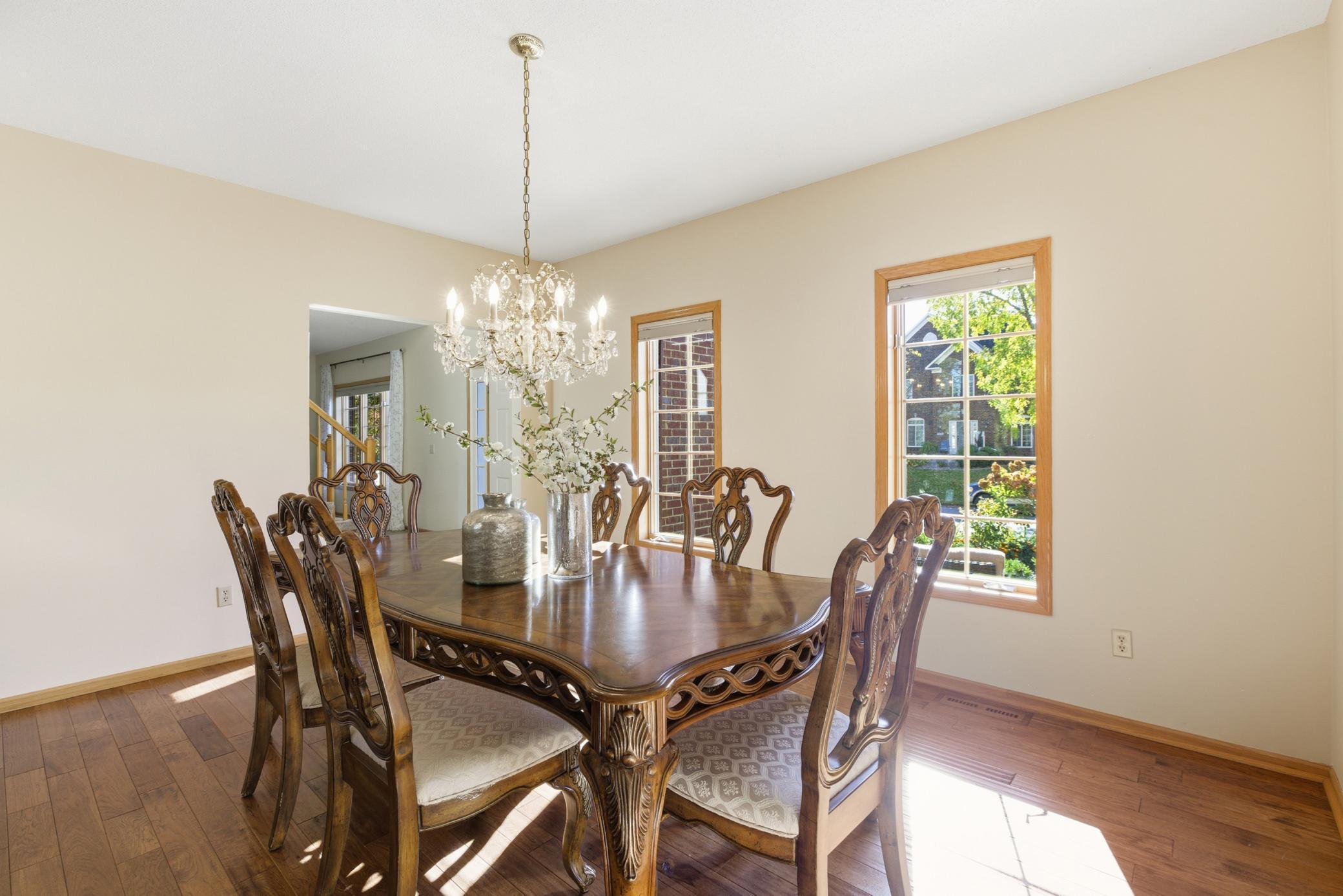 2284 Stone Creek Lane W