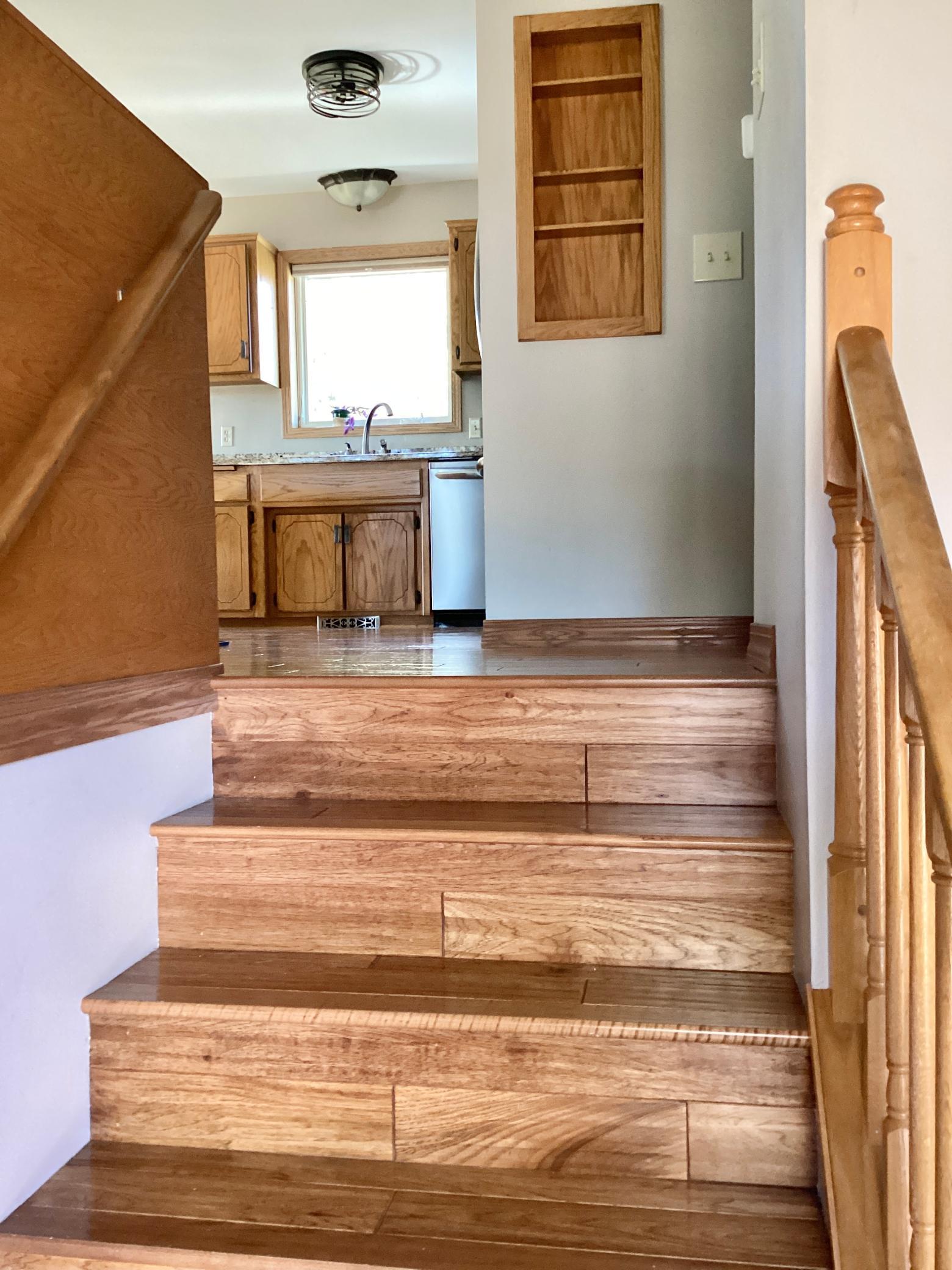 19158 Kent Street NW