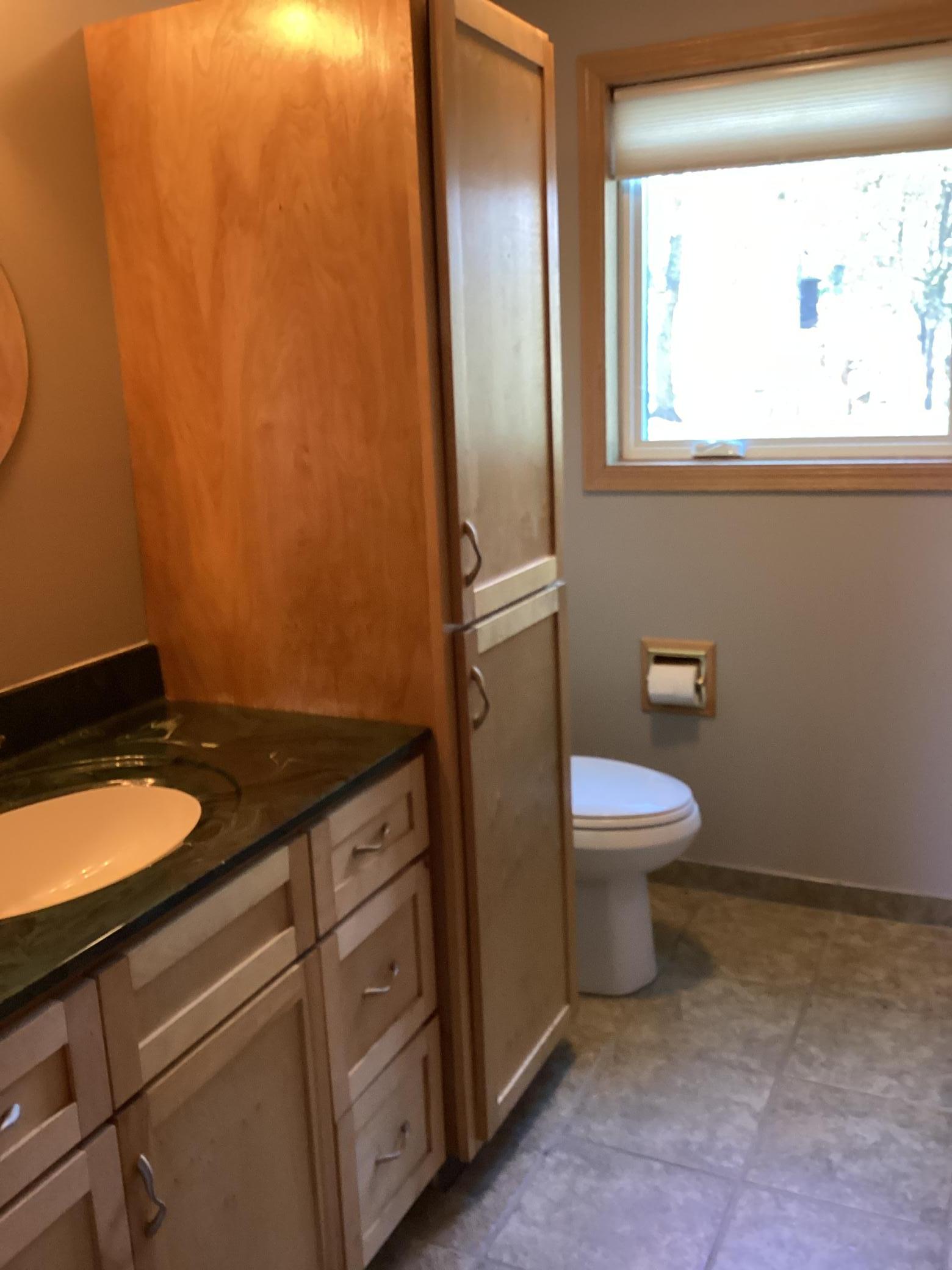 19158 Kent Street NW