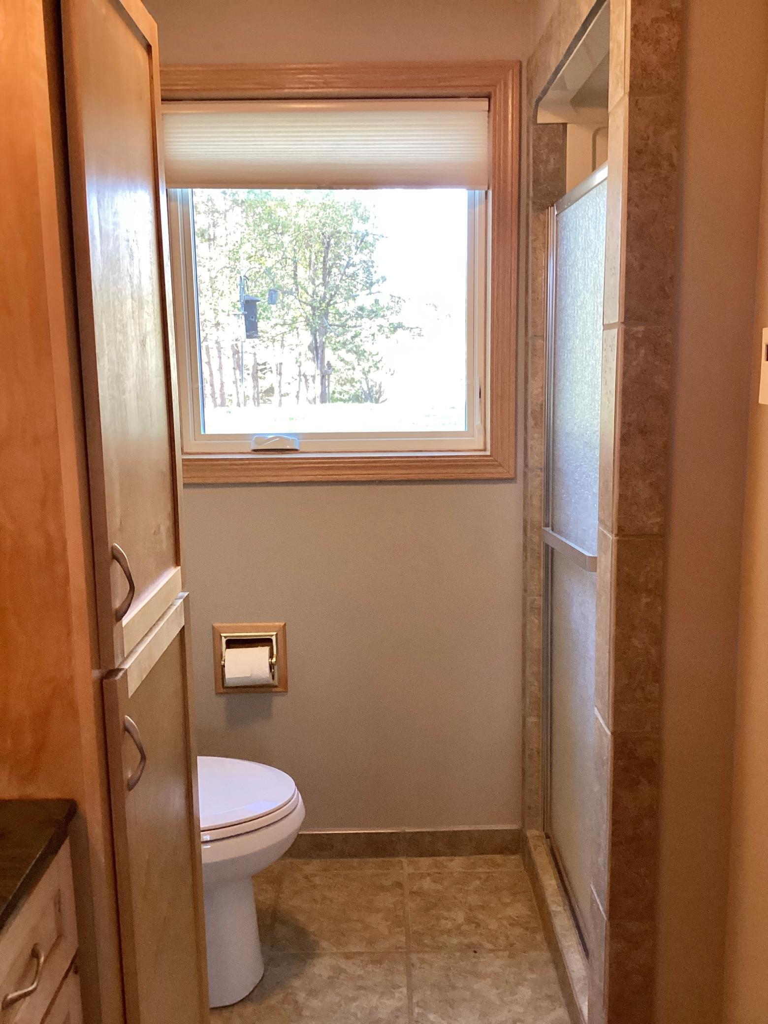 19158 Kent Street NW