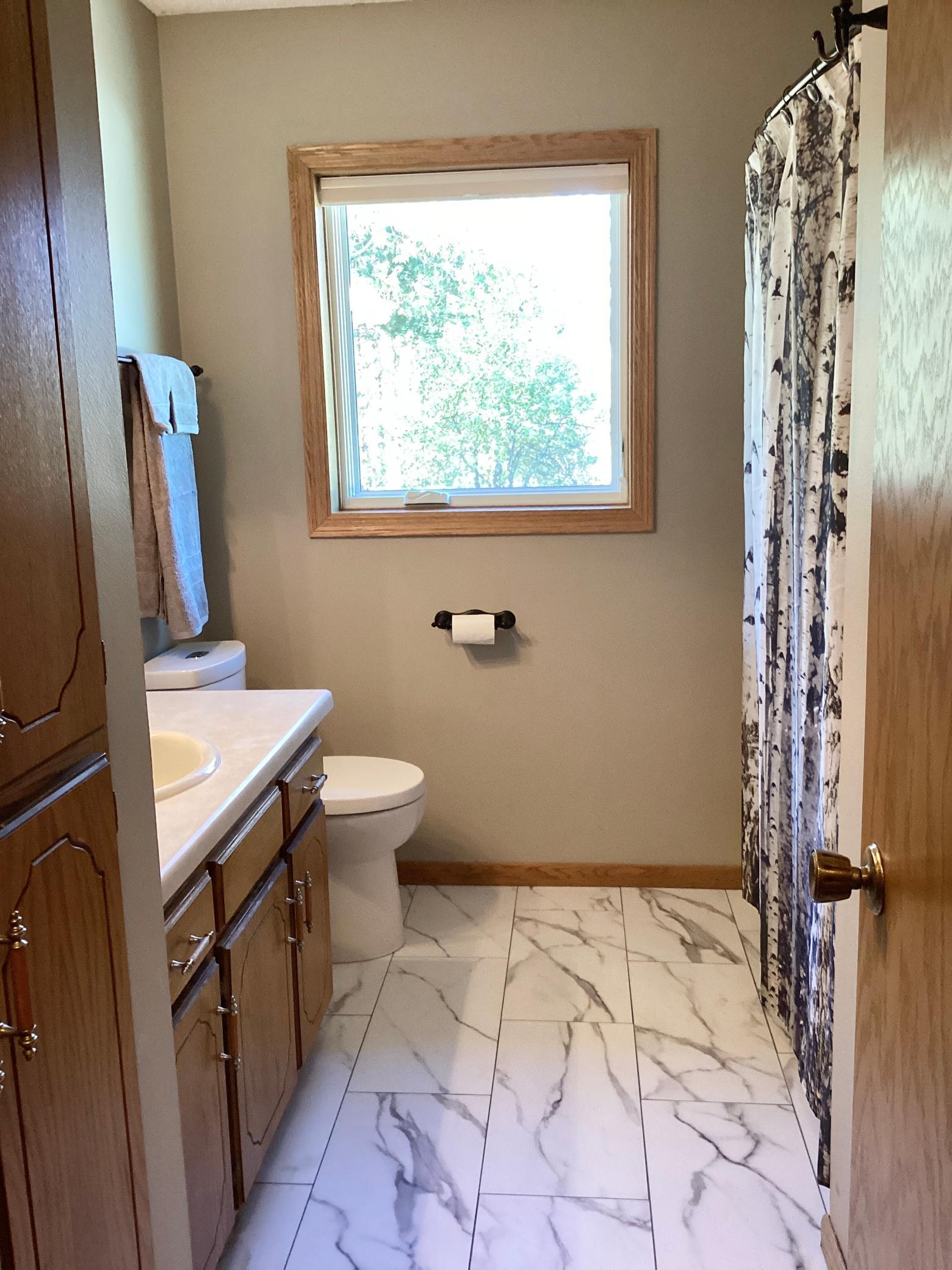 19158 Kent Street NW