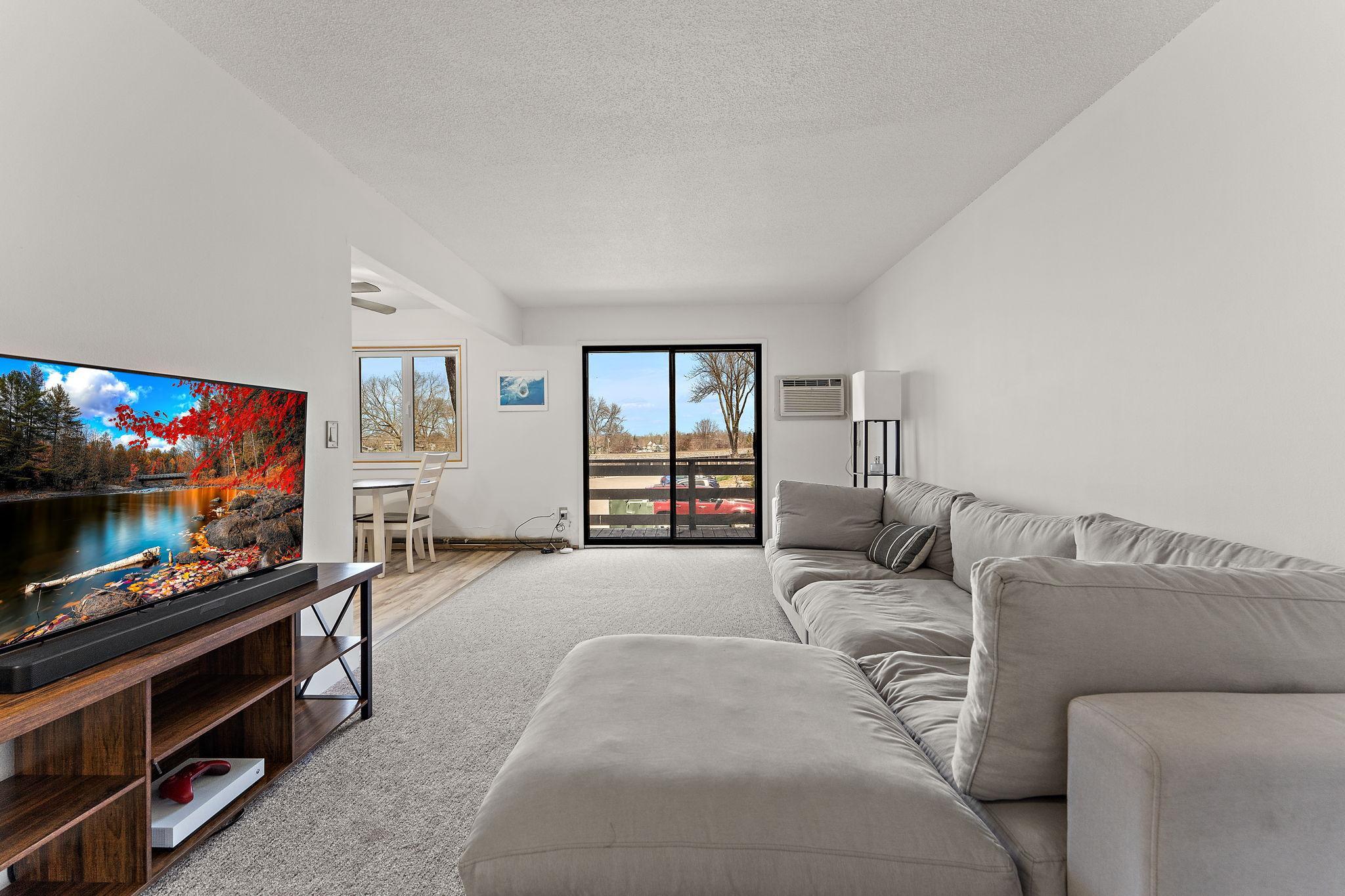 4407 Wilshire Boulevard Unit: 204