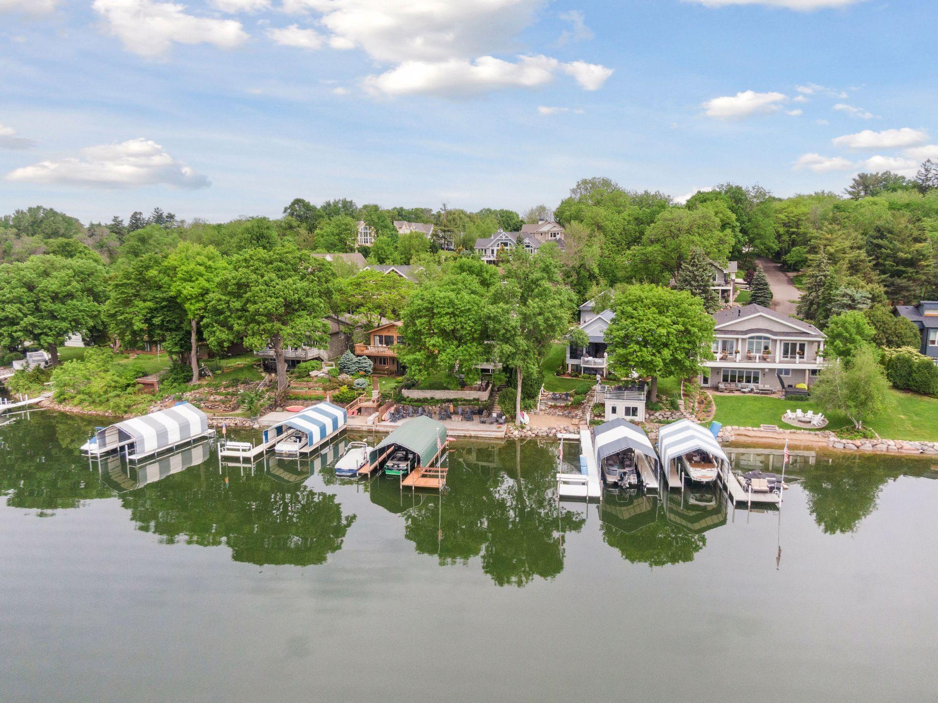 5125 Greenwood Circle