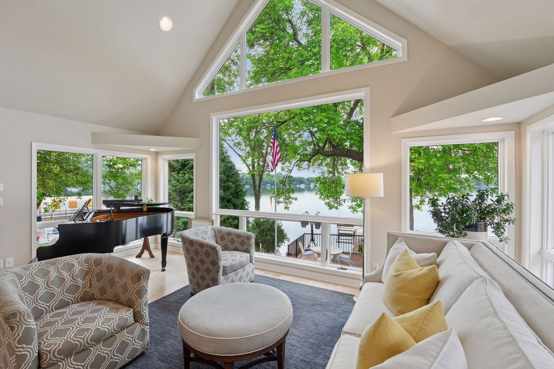 5125 Greenwood Circle