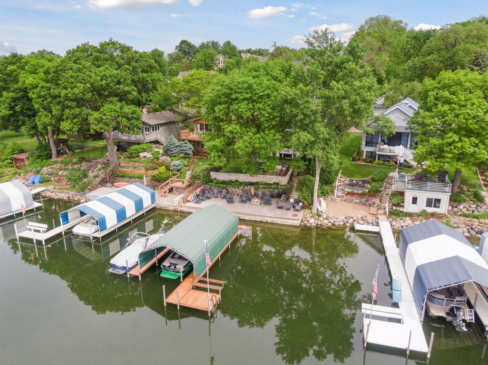 5125 Greenwood Circle