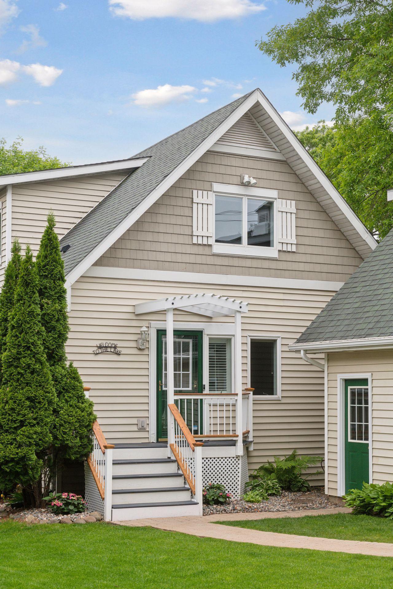 5125 Greenwood Circle