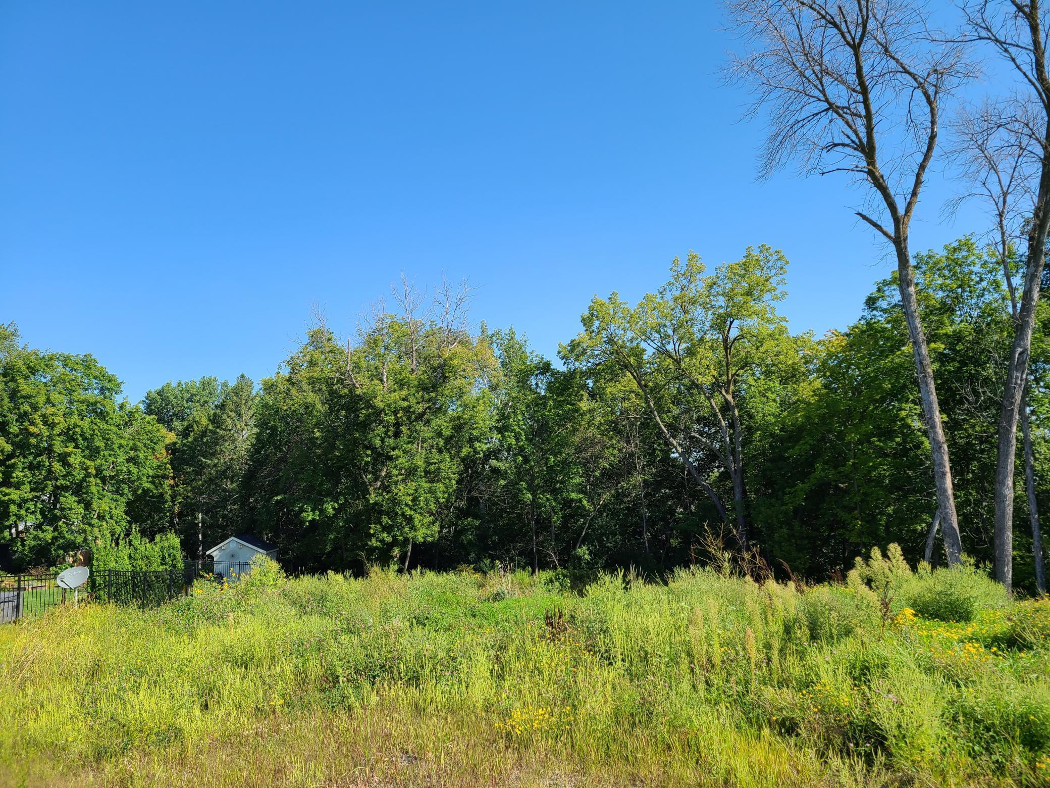 1050 Old Long Lake Road