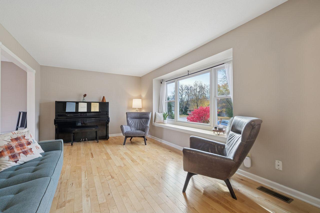 7824 Shingle Creek Drive