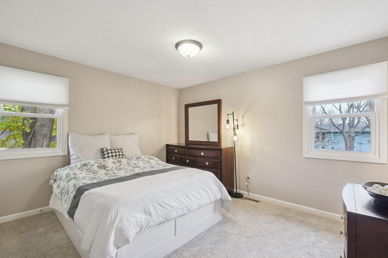 7824 Shingle Creek Drive