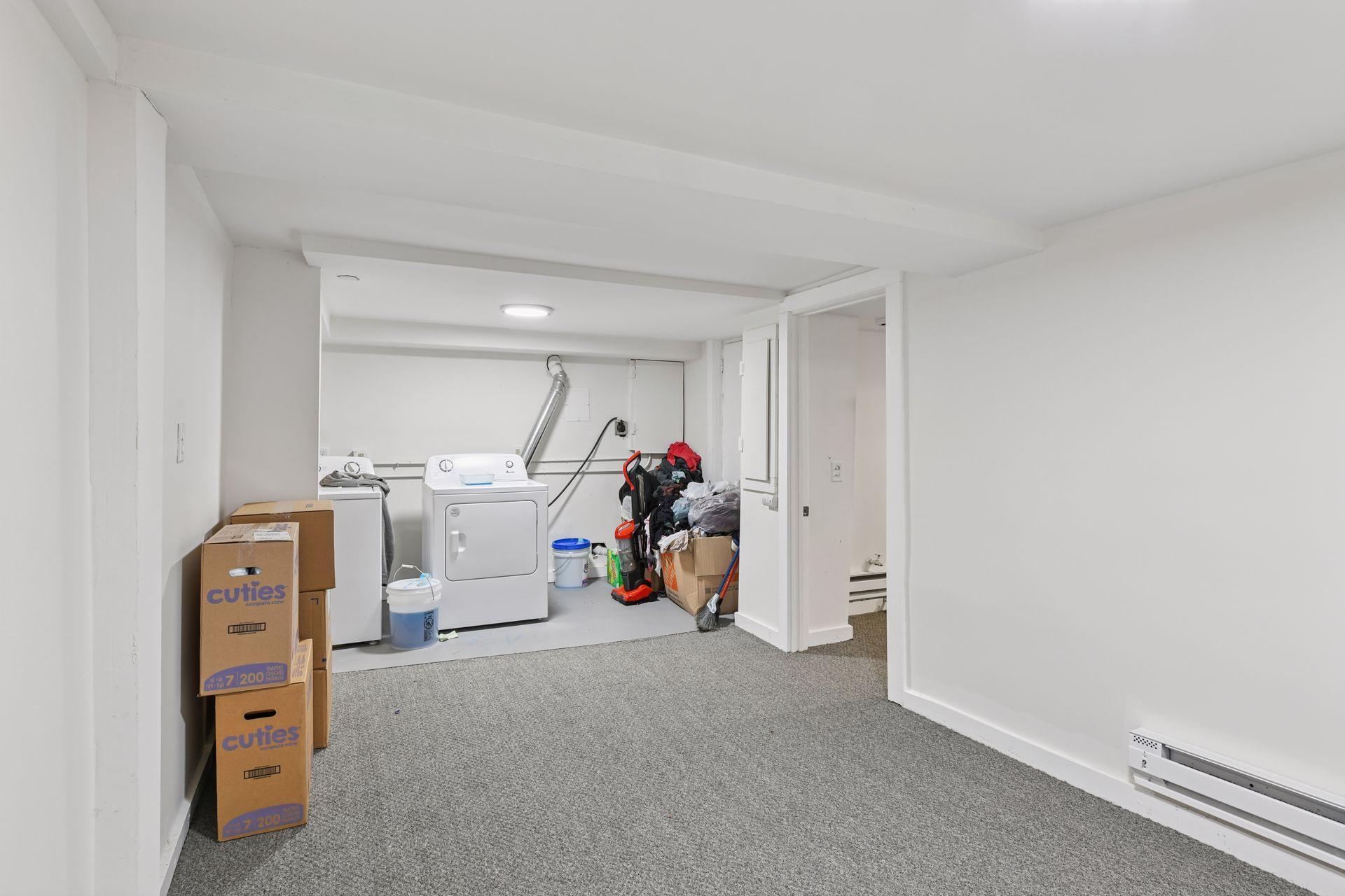 2410 Pierce Street NE