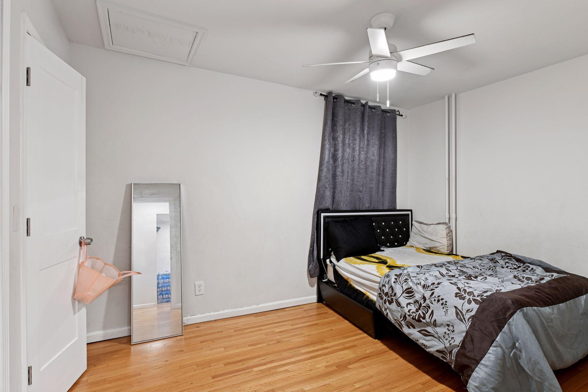 2410 Pierce Street NE