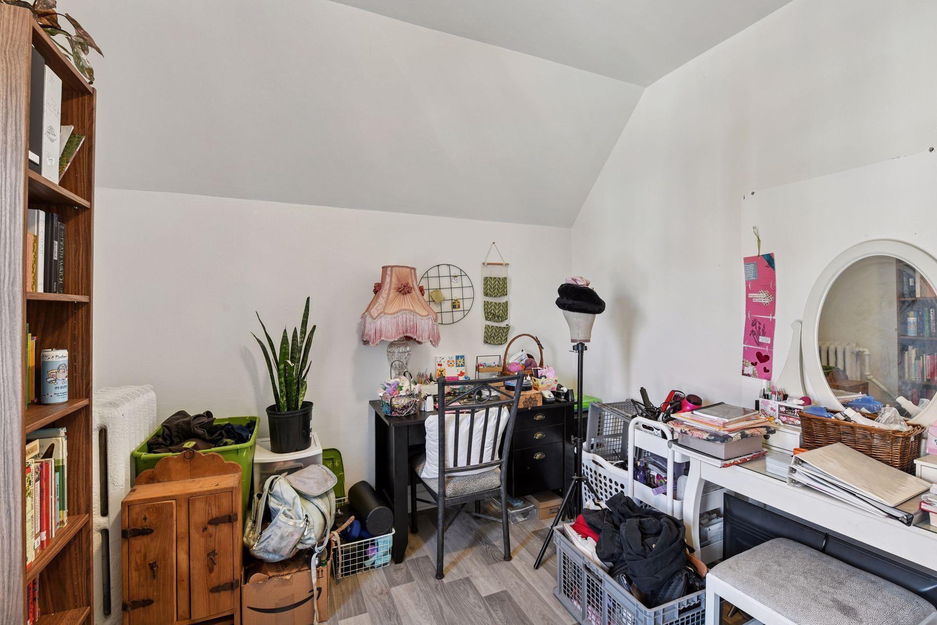 2410 Pierce Street NE