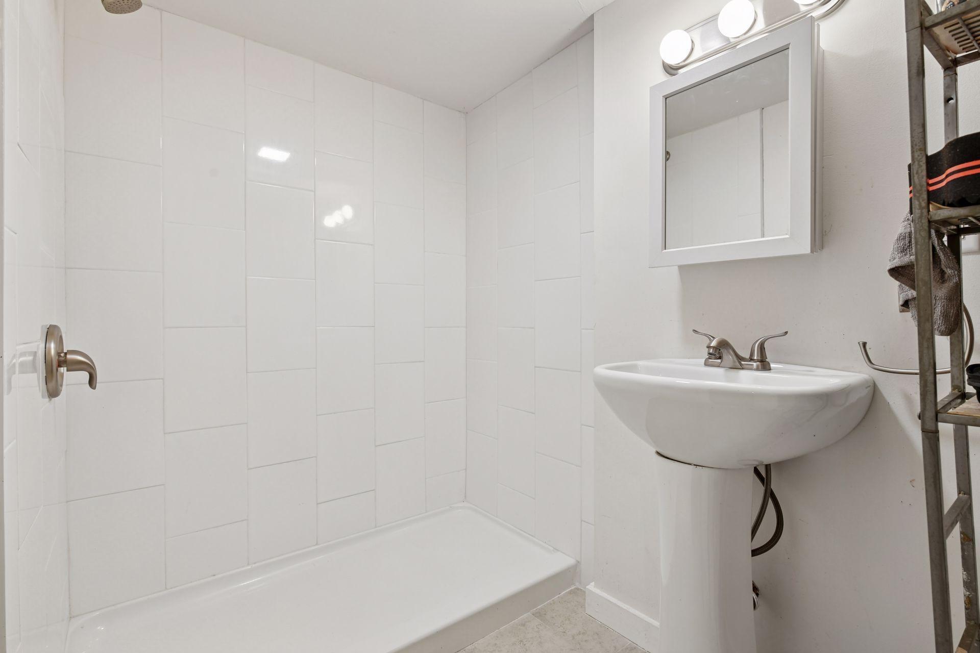 2410 Pierce Street NE