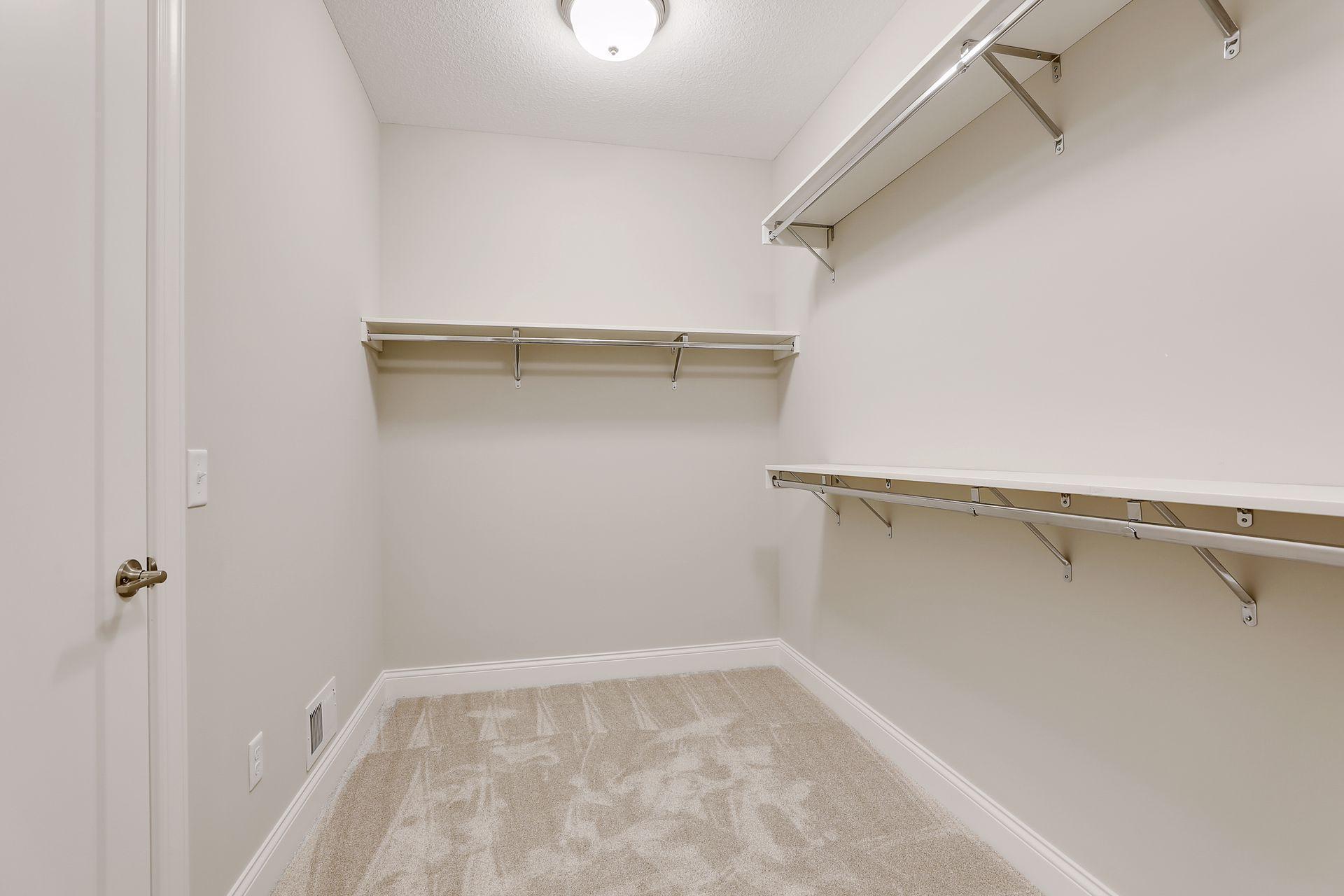 4641 Wolfberry Curve