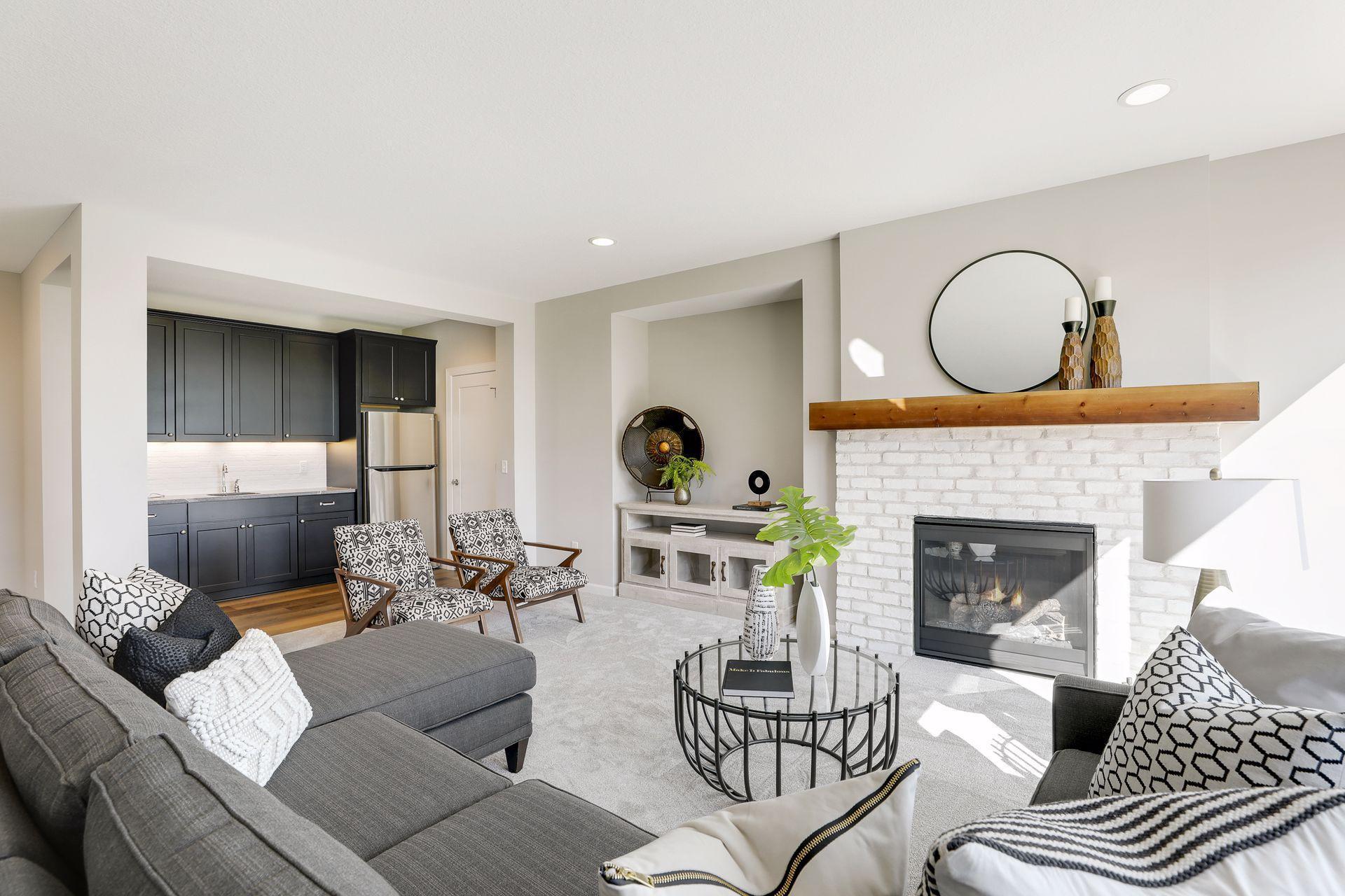 4641 Wolfberry Curve