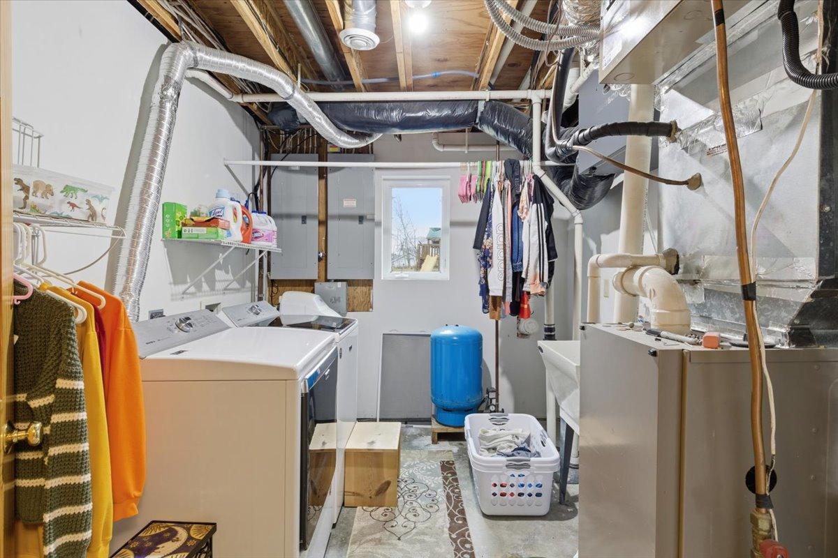 2157 Oak Ridge Road SW