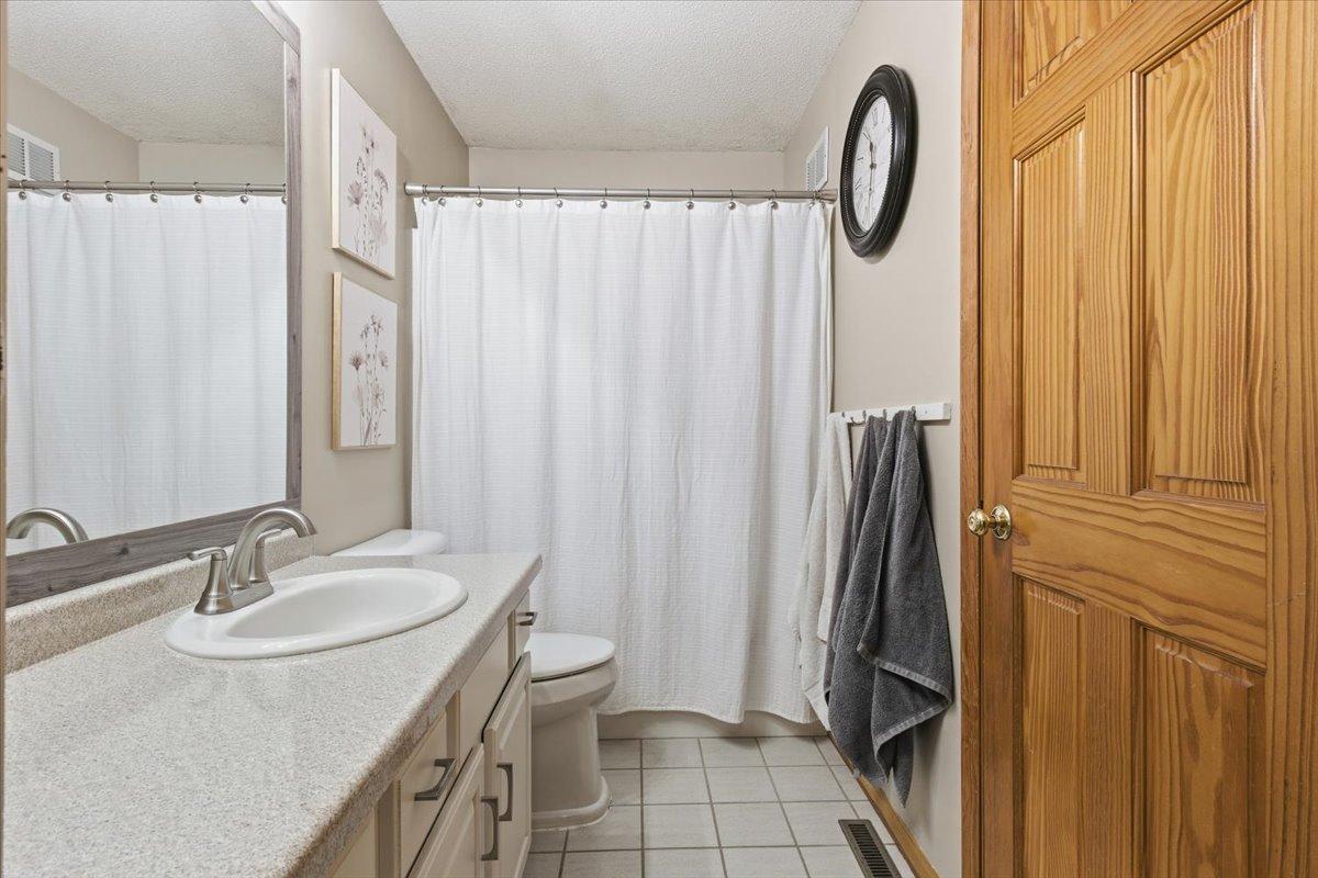 2157 Oak Ridge Road SW