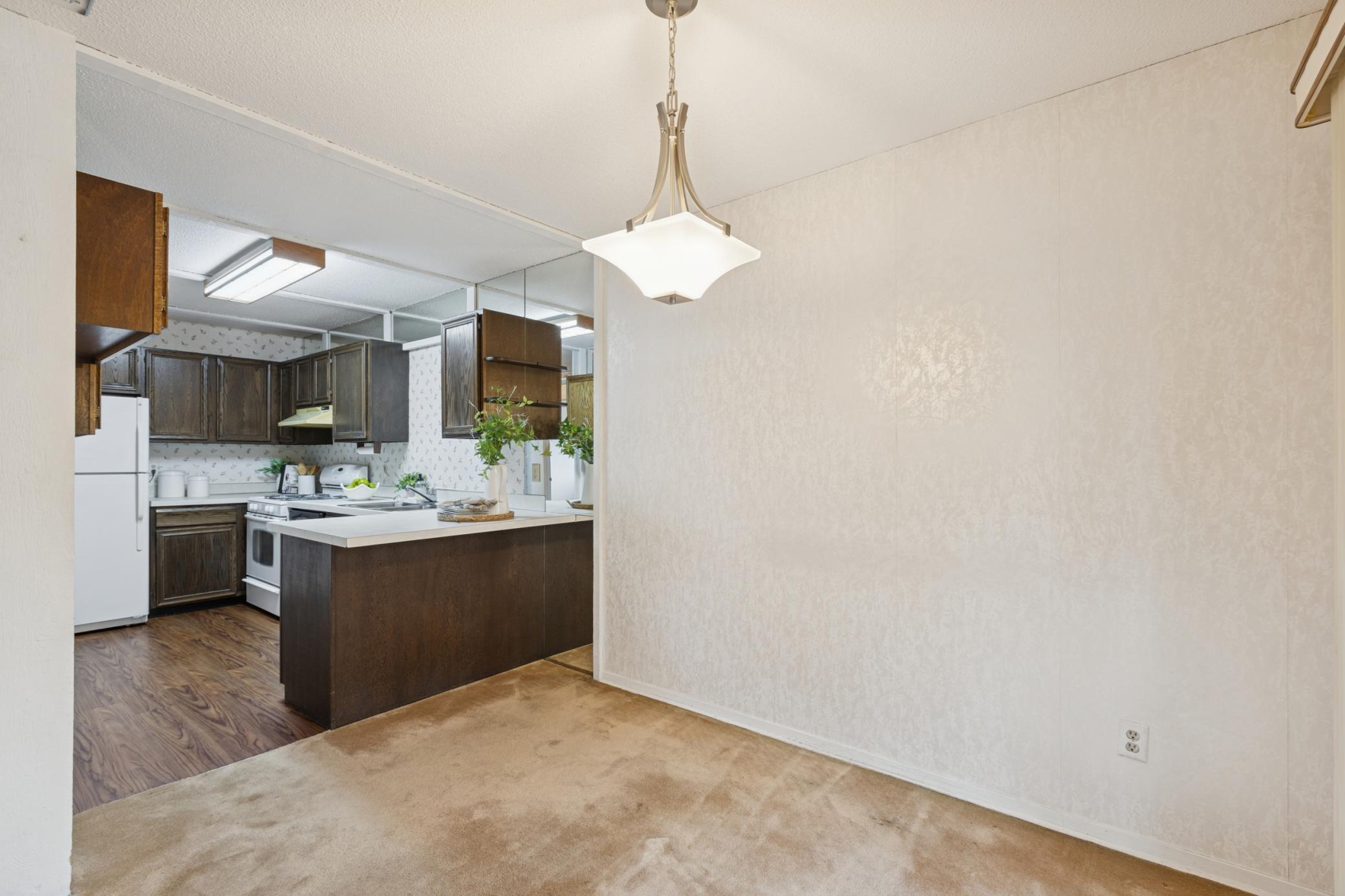 7285 Kirkwood Lane N