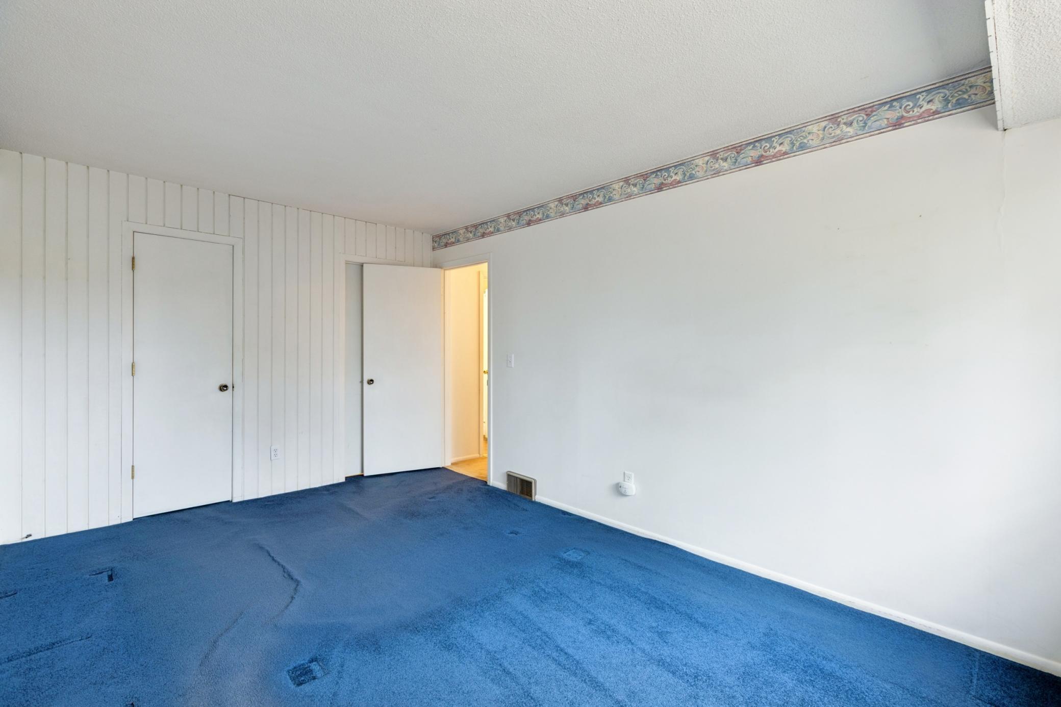 7285 Kirkwood Lane N