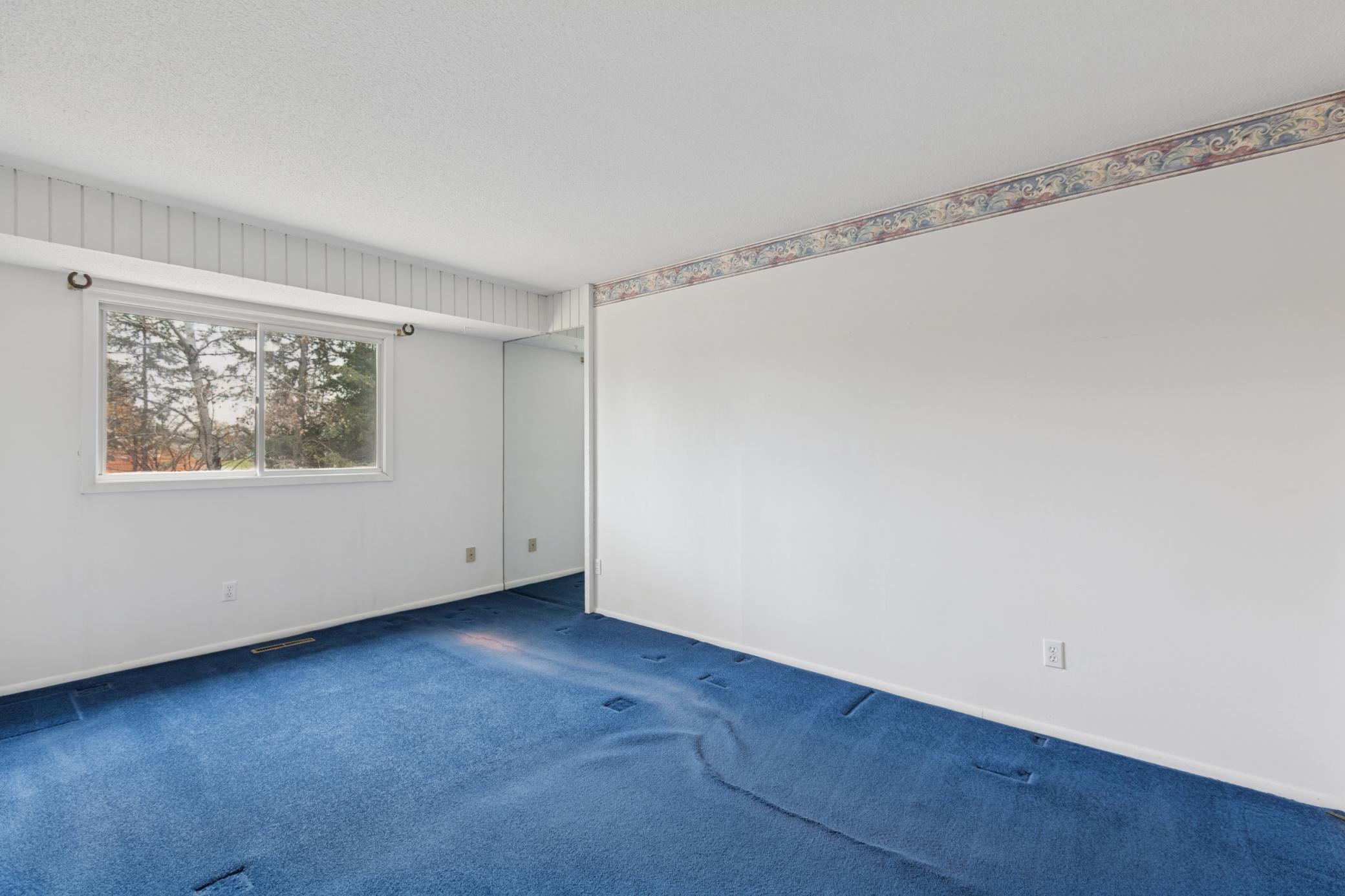 7285 Kirkwood Lane N