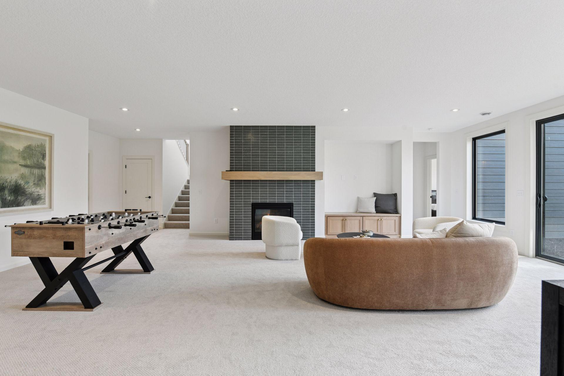 4564 Meadowview Lane