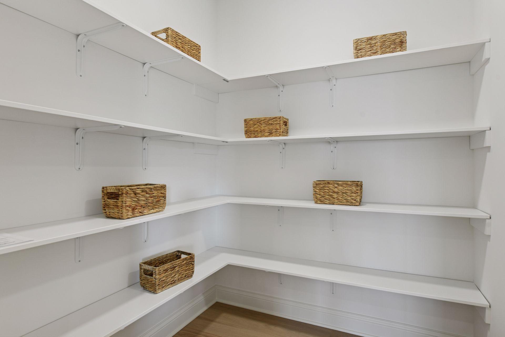 4564 Meadowview Lane