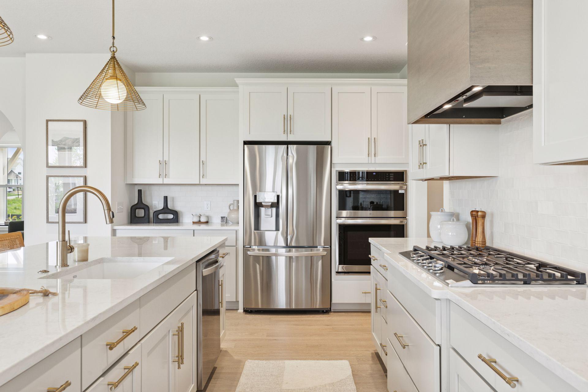 4633 Wolfberry Curve